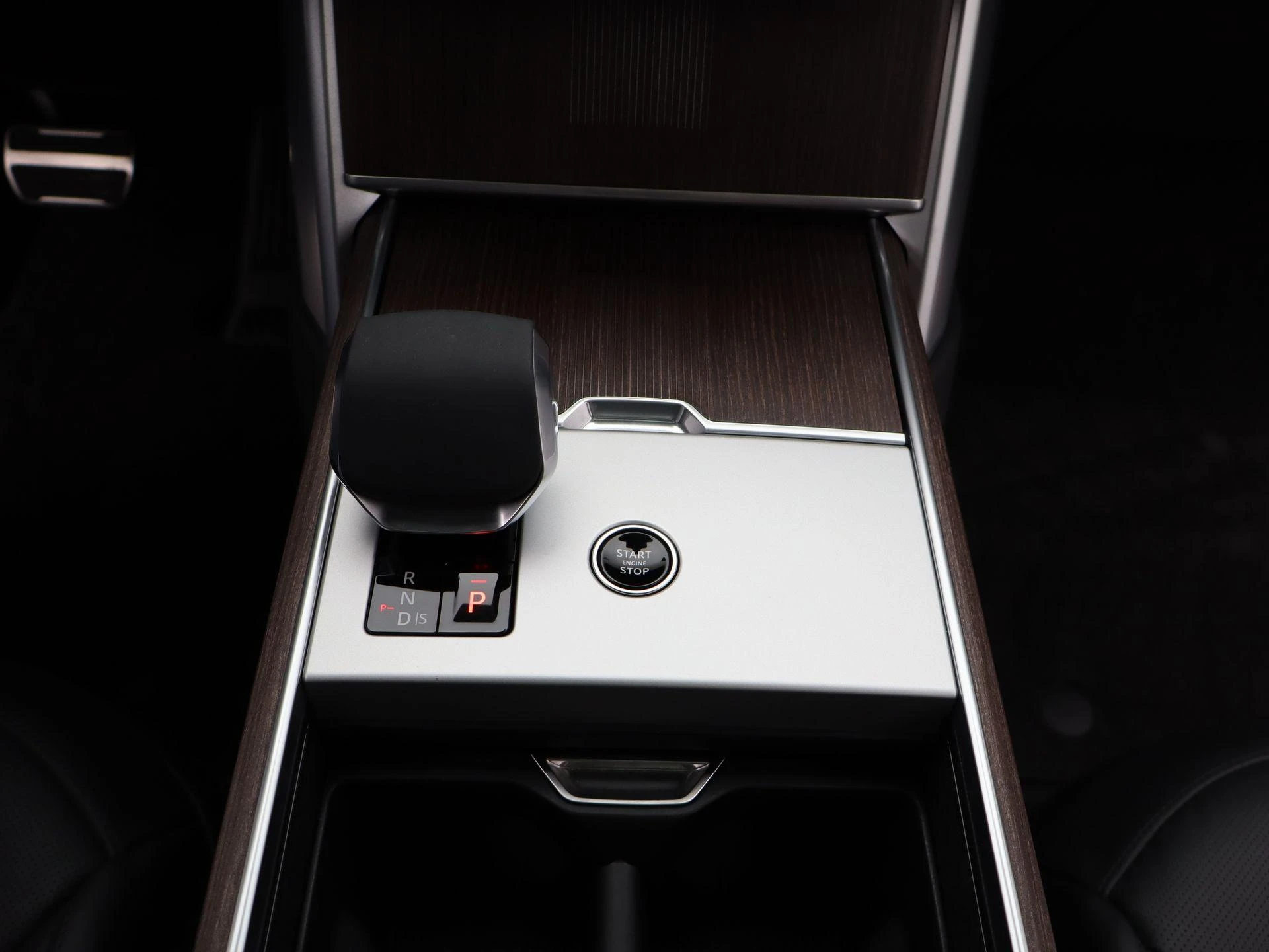 Land Rover Range Rover 3.0 P460e LWB Autobiography PHEV