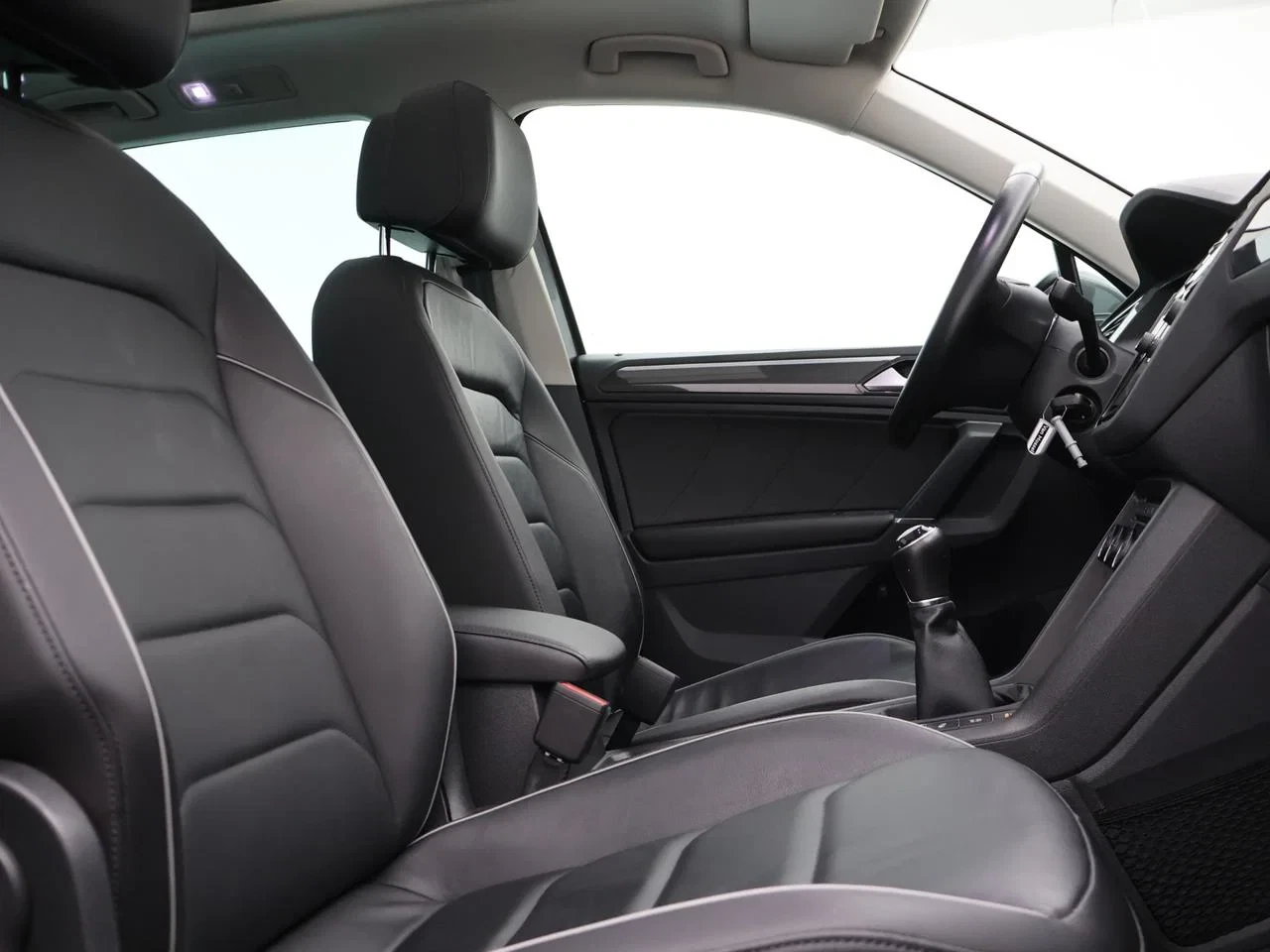Volkswagen Tiguan Tiguan 1.4TSI 150PK *PANODAK*TREKHAAK*LEDER*PDC*ACC*NAVI*APP-CONNECT*MEMORY SEATS*...*