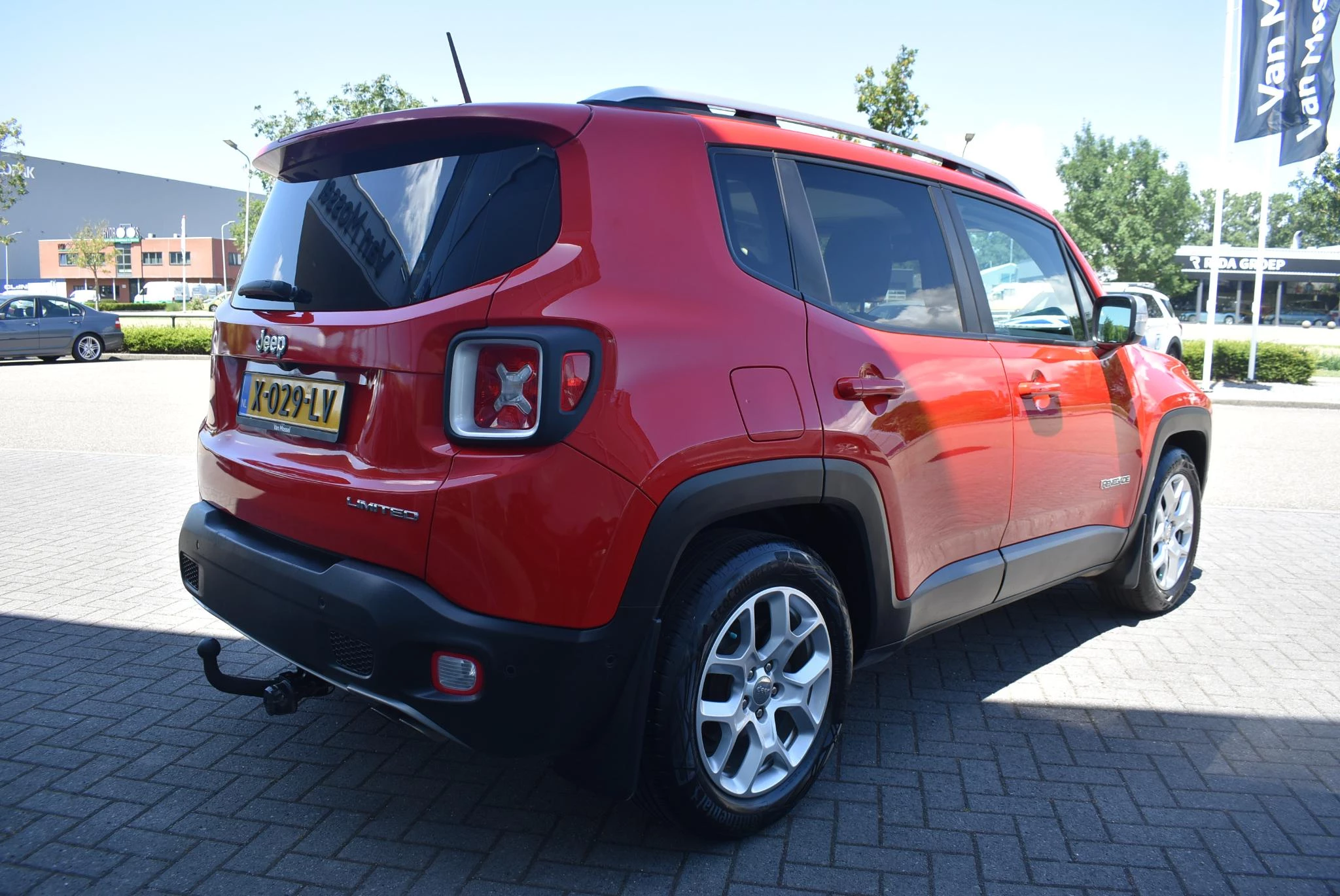 Jeep-Renegade-image-4