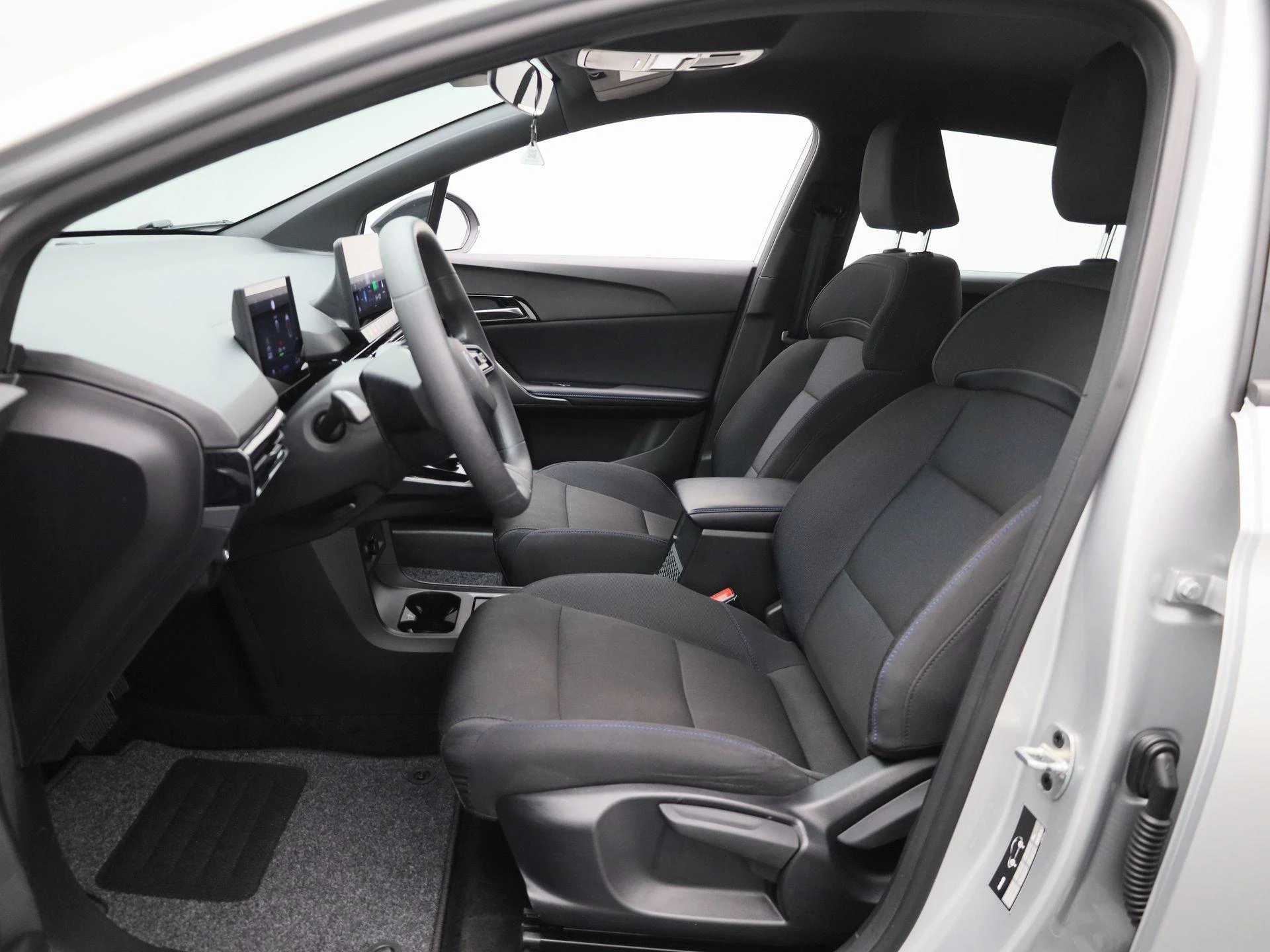 MG-MG4 EV-image-9