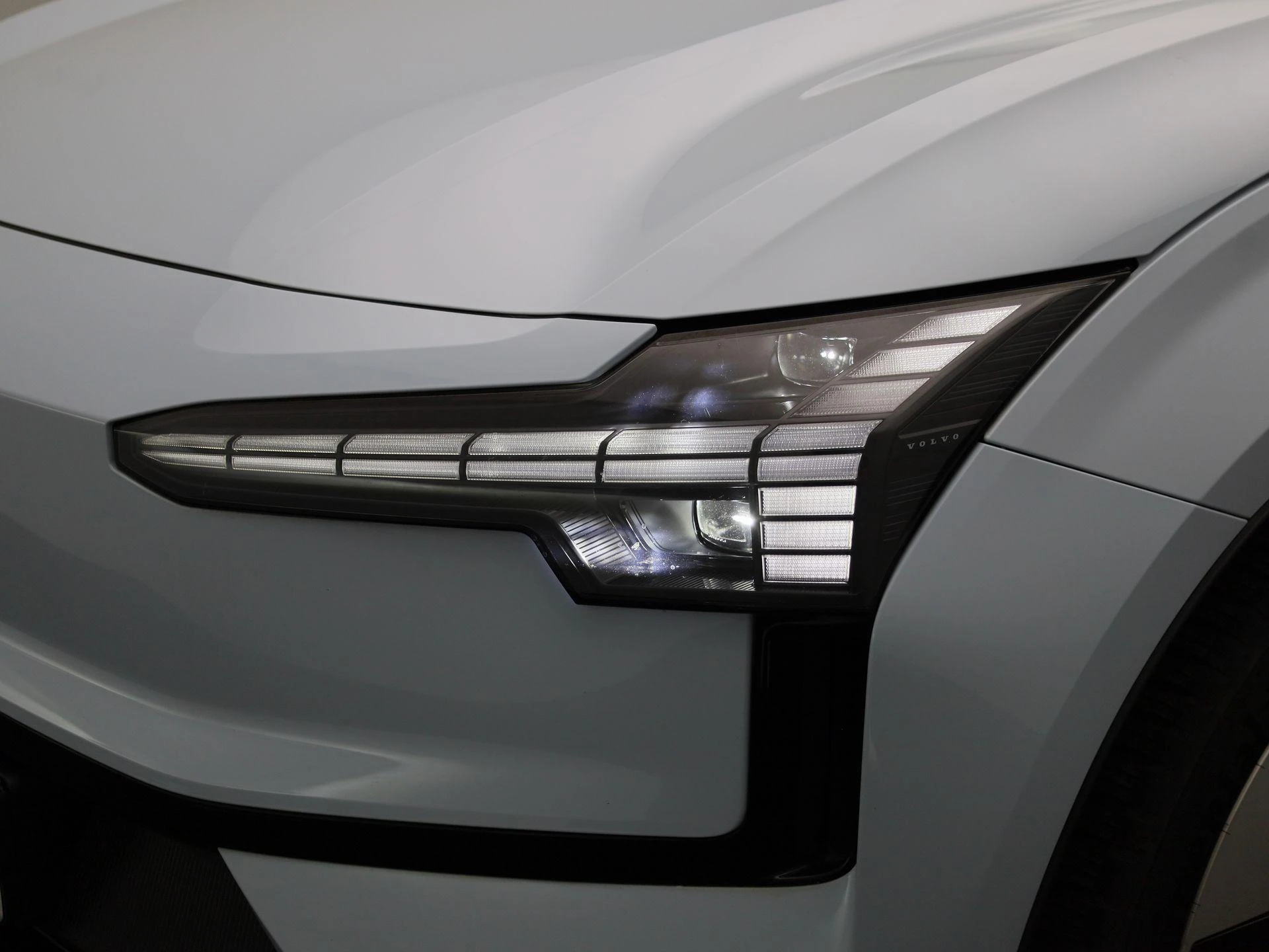 Volvo-EX30-image-17