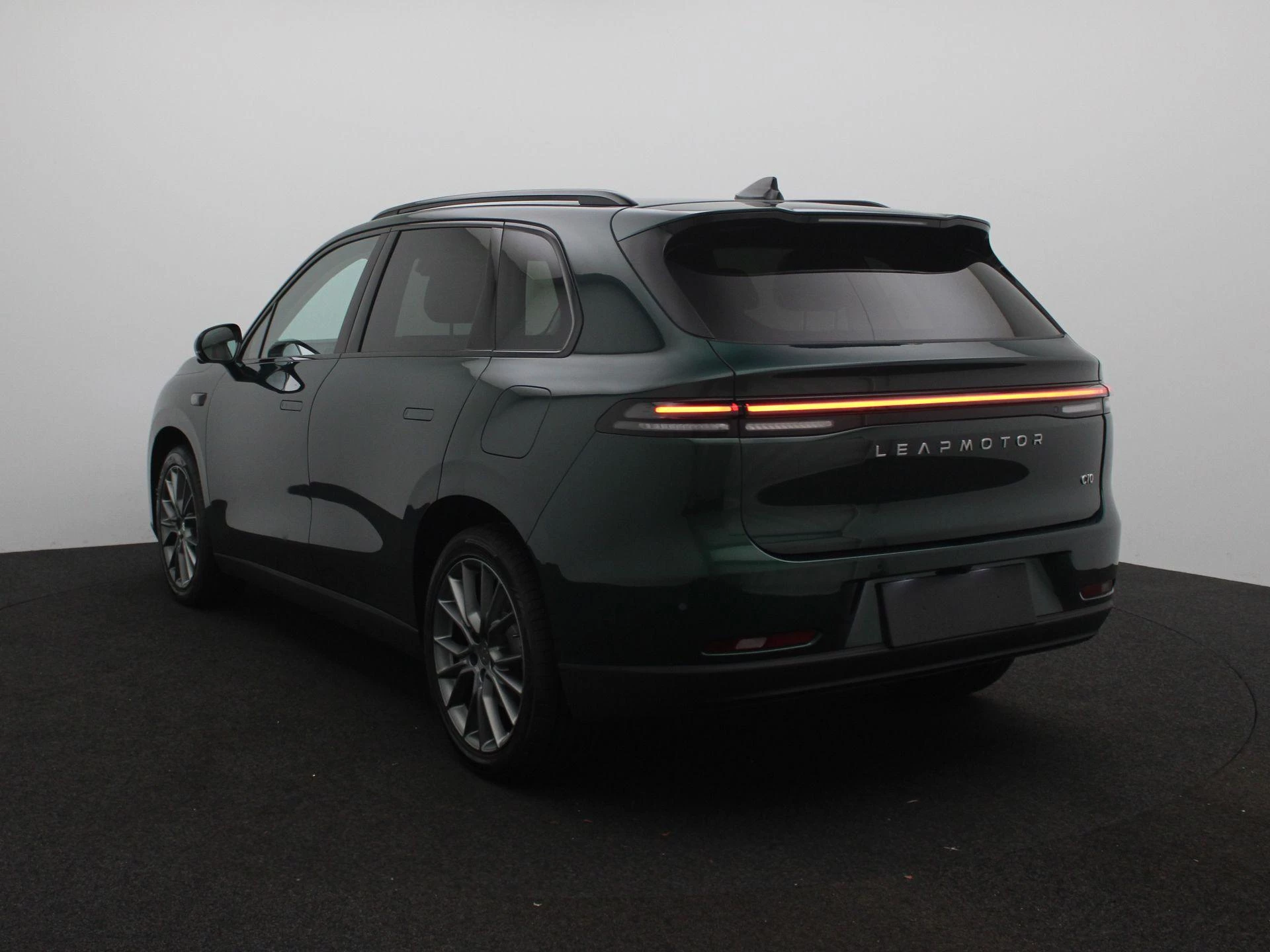 Leapmotor C10 Design REEV 28.4 kWh