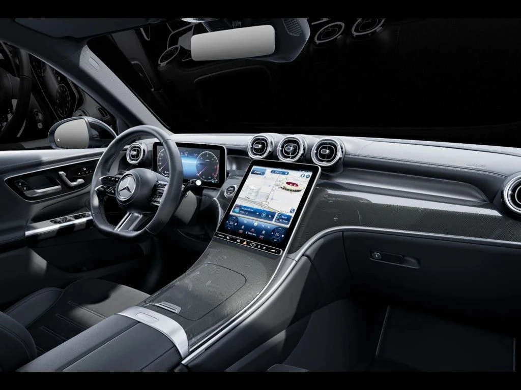 Mercedes-Benz-GLC 300 d-image-11