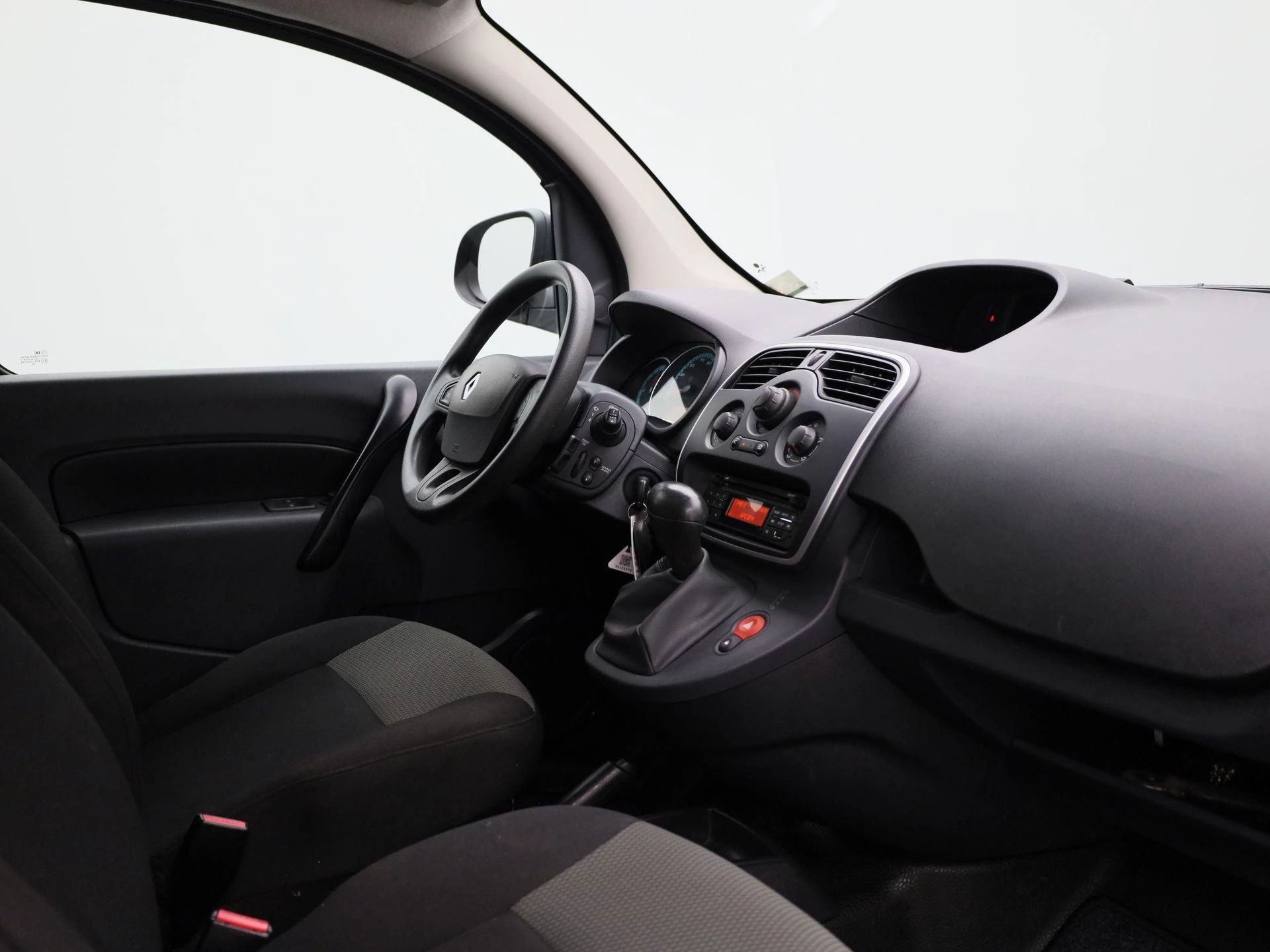 Renault-Kangoo Z.E.-image-29