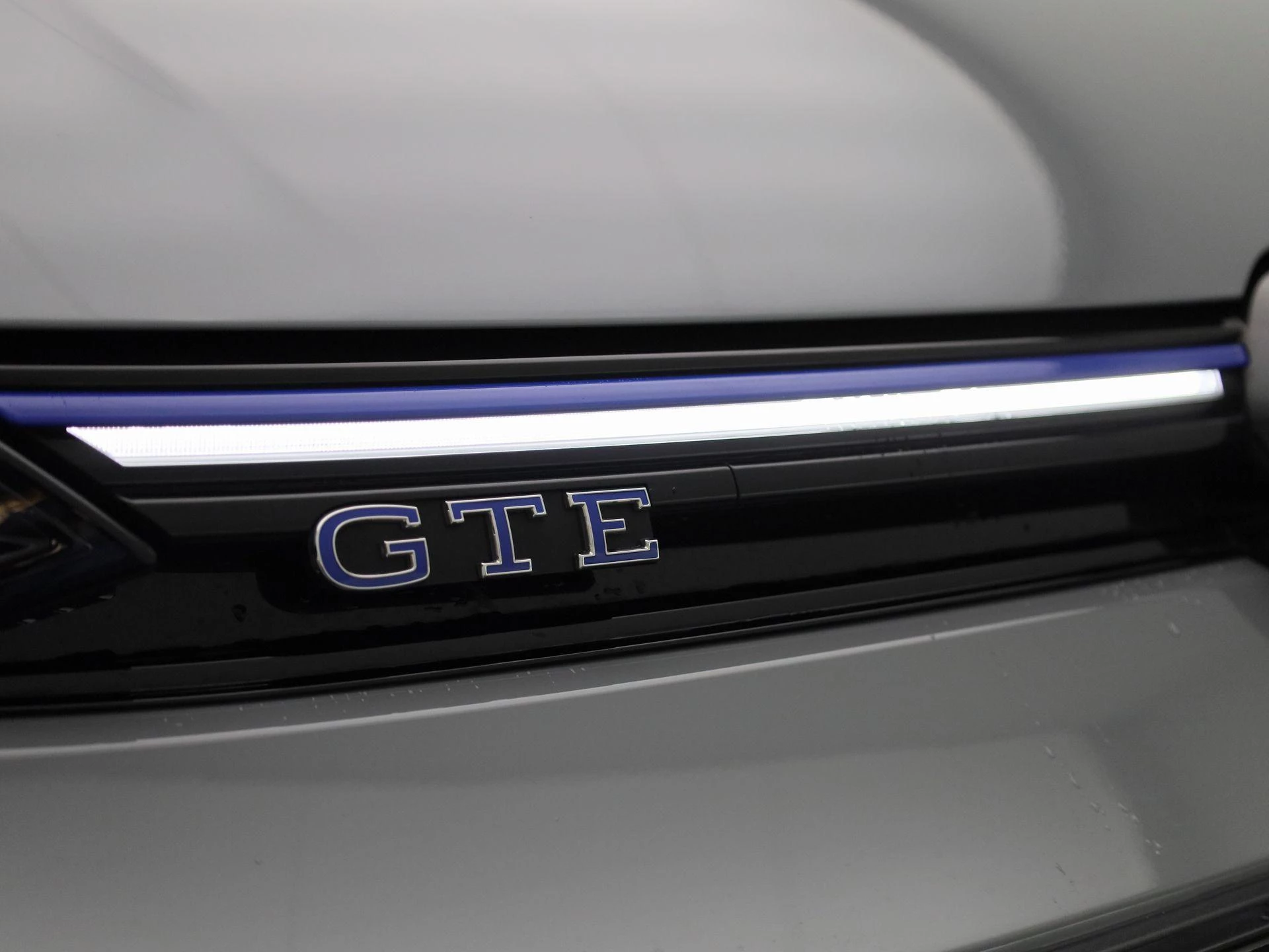 Volkswagen-Golf-image-33