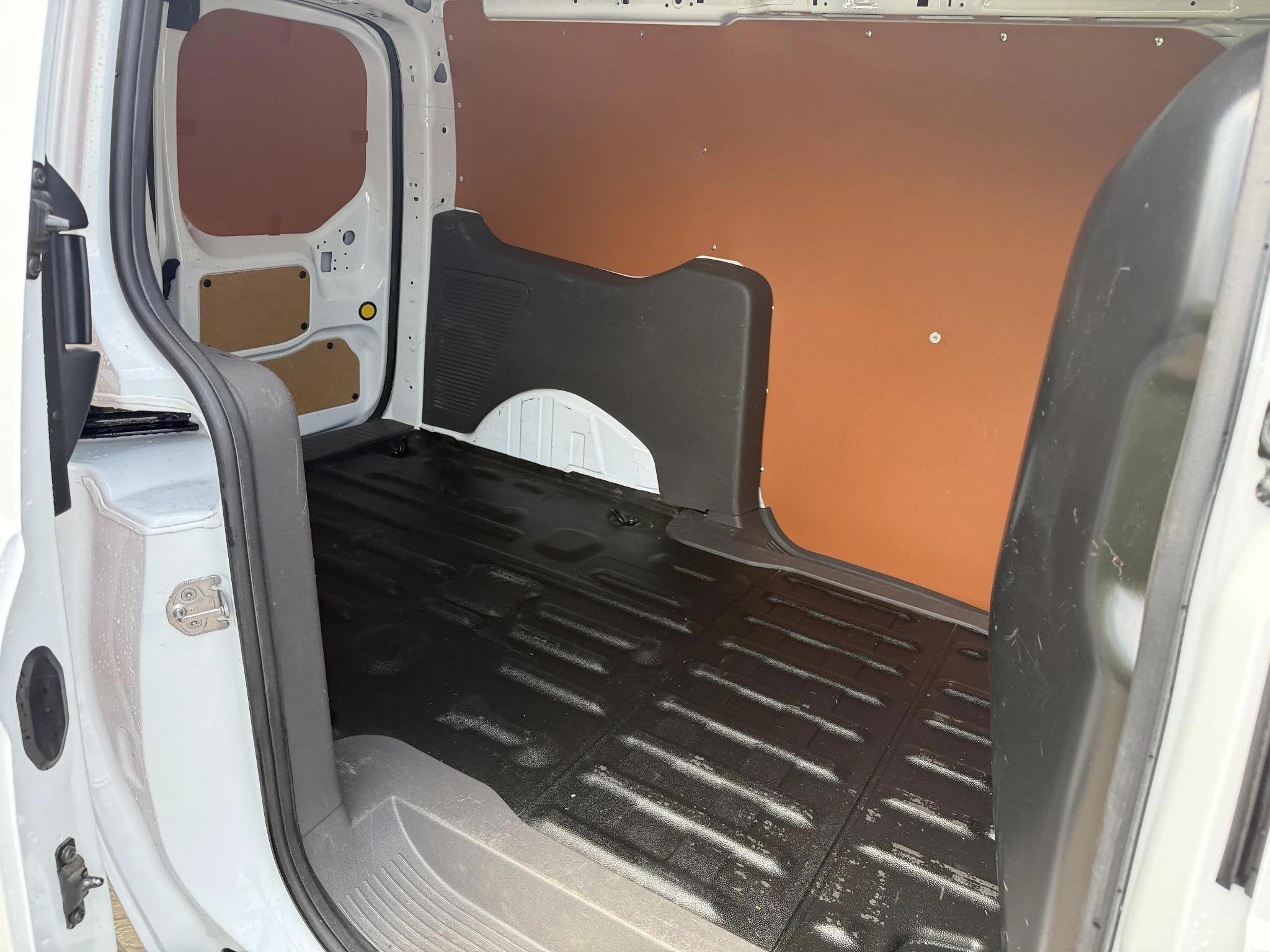 Ford-Transit Connect-image-22