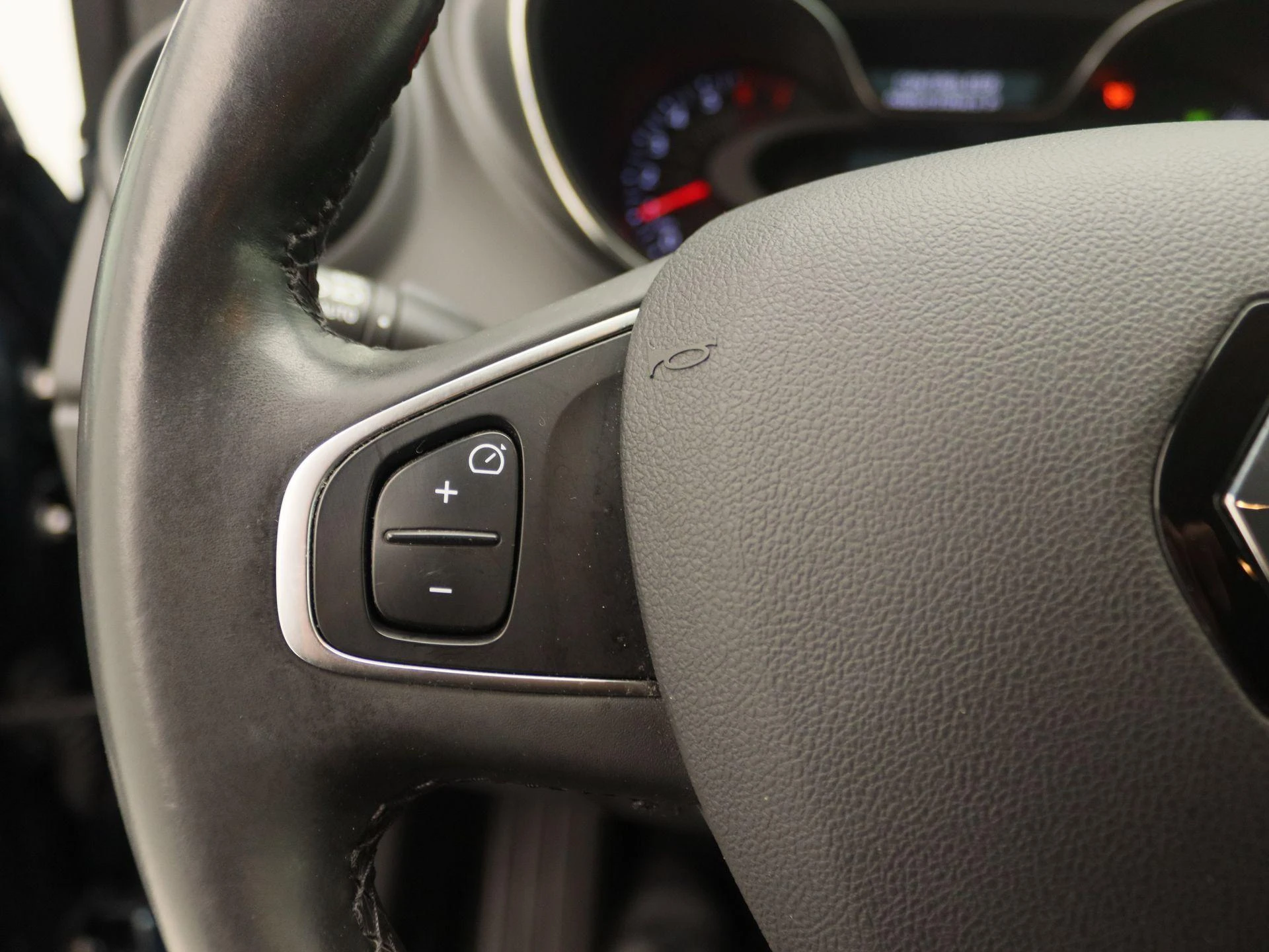 Renault-Captur-image-18