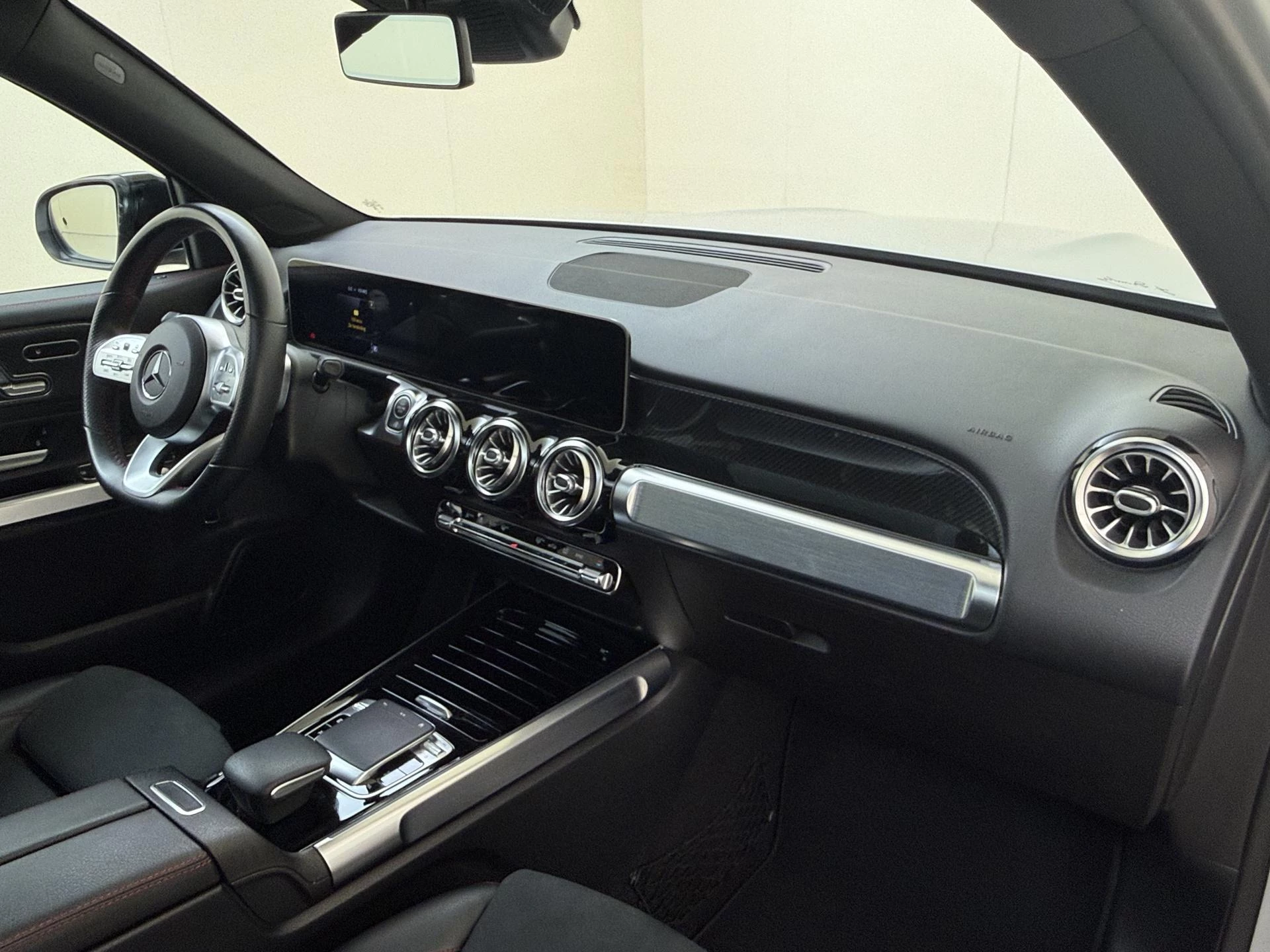 Mercedes-Benz GLB 180 Business Solution AMG
