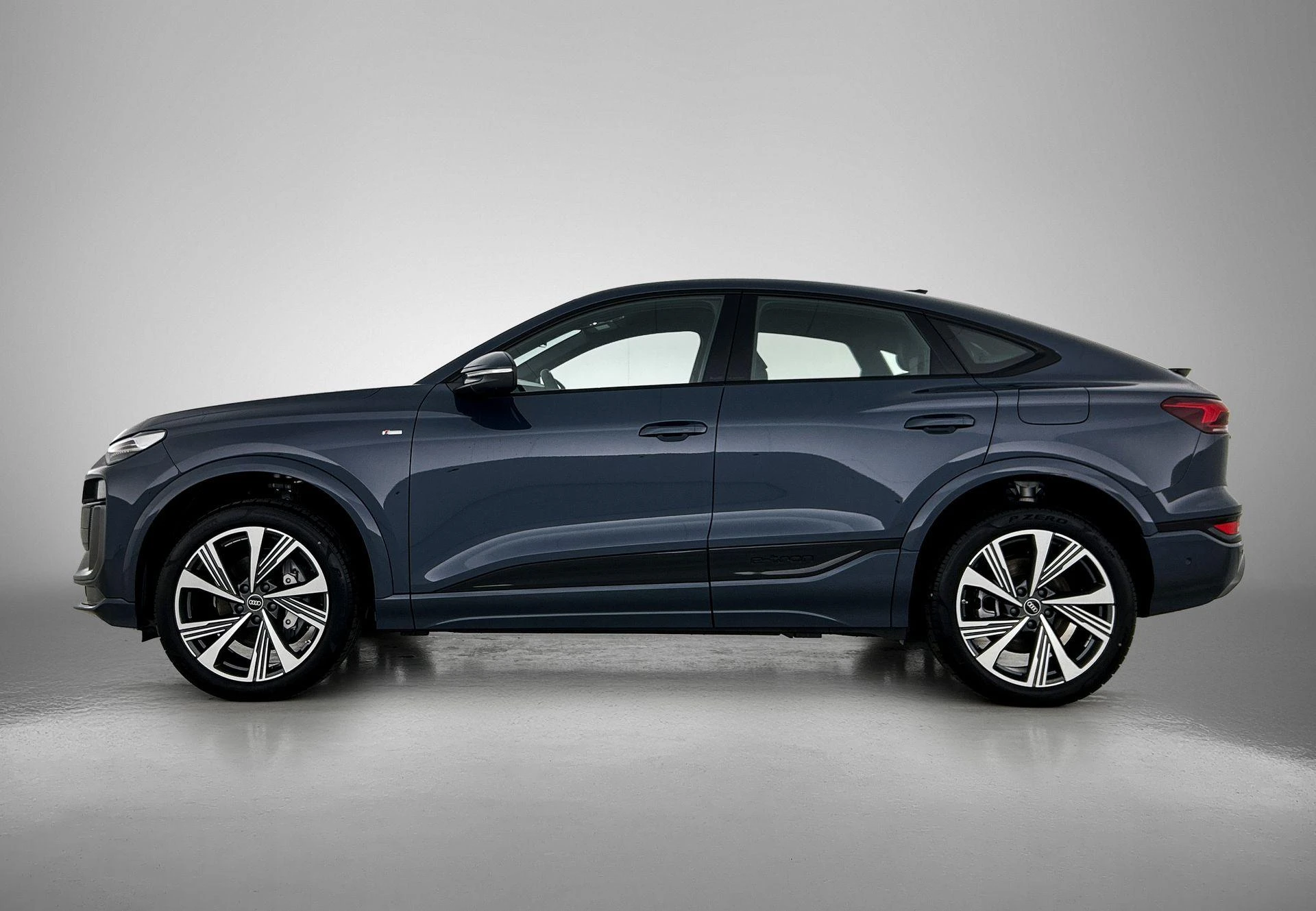 Audi-Q6 e-tron-image-1