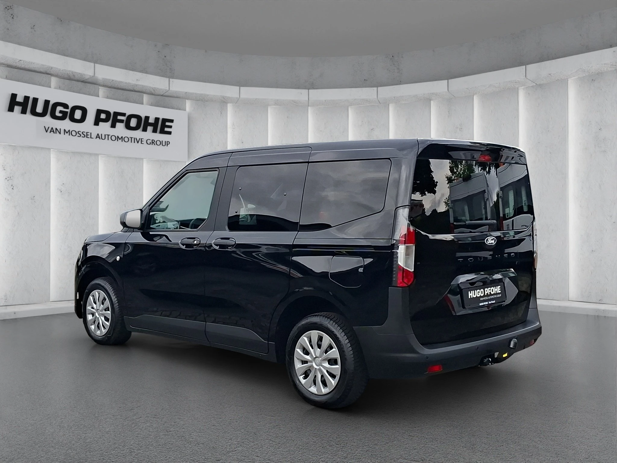 Ford-Tourneo Courier-image-2
