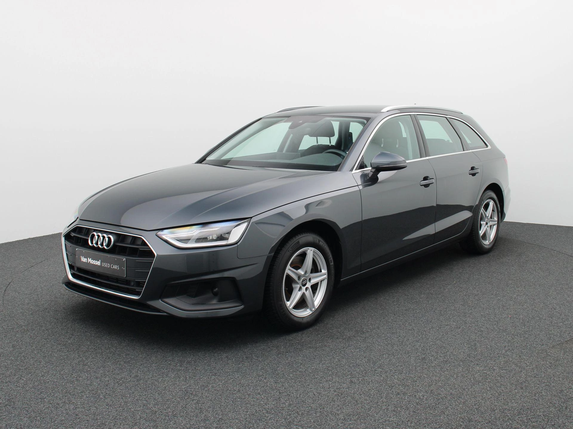 Audi-A4-image-0