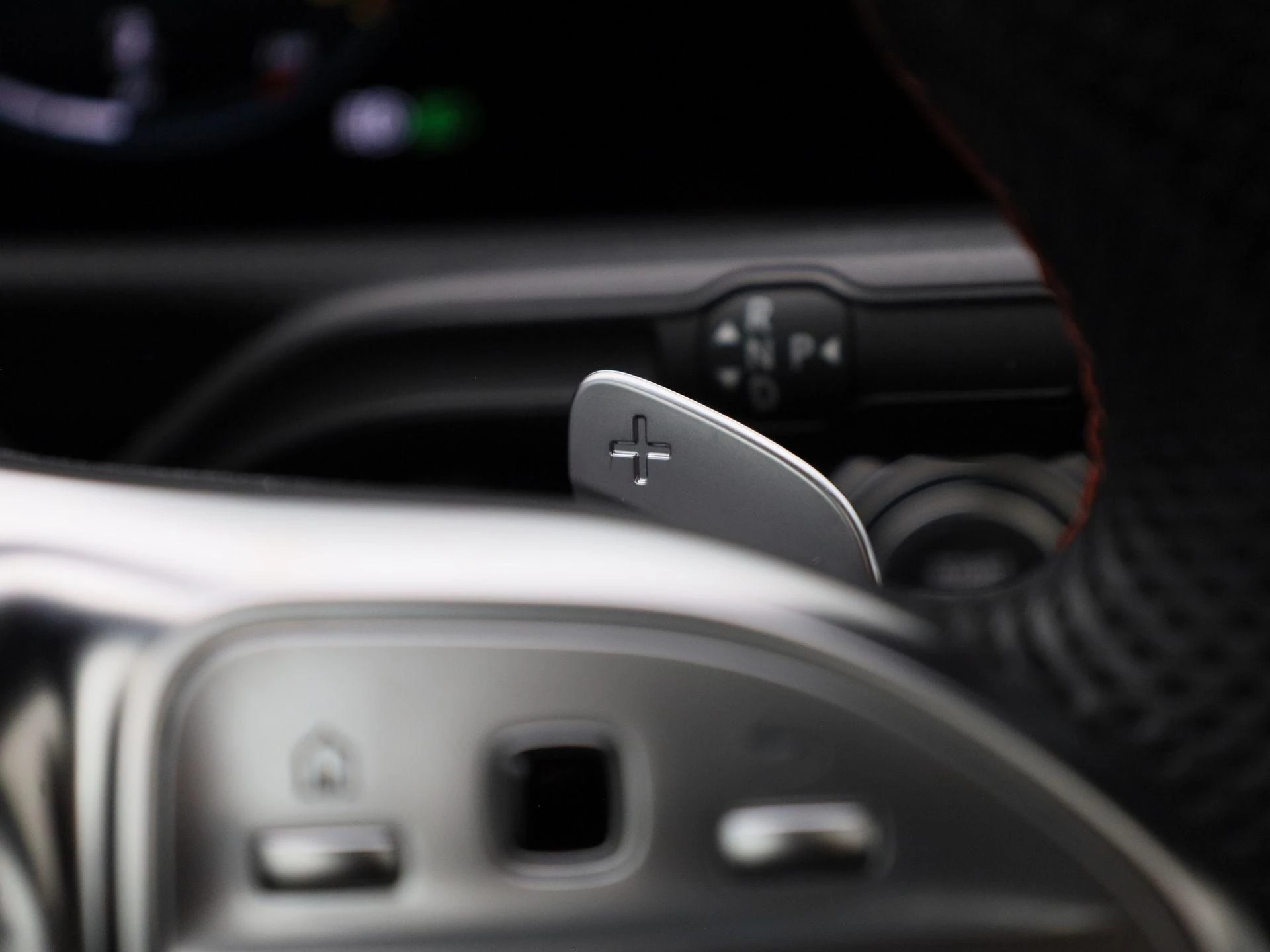 Mercedes-Benz-CLA-image-26