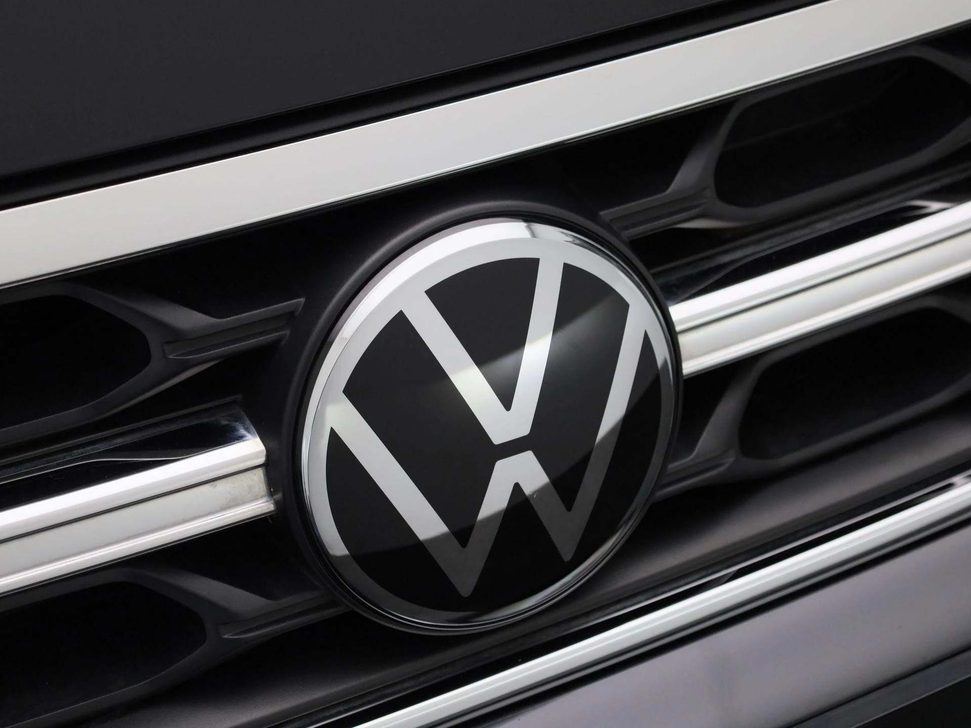 Volkswagen-T-Roc-image-39
