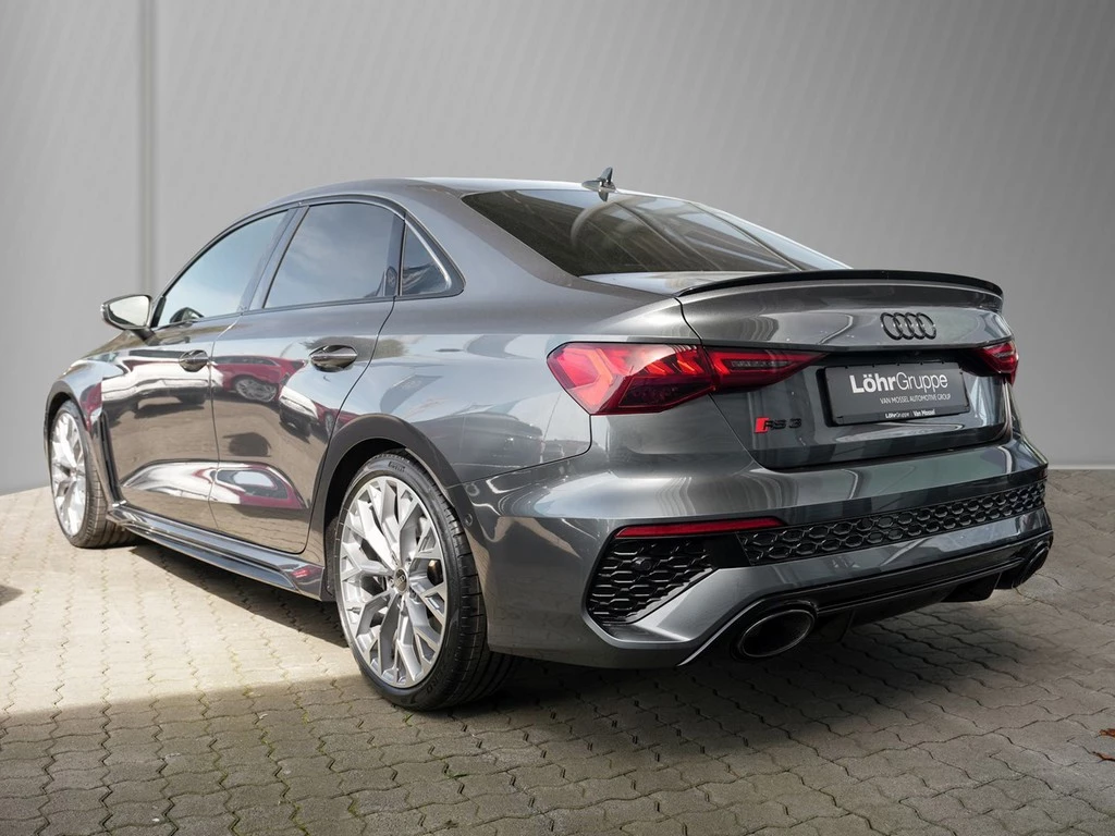 Audi RS3 Lim. TFSI qu. S tronic /MatrixLED/HuD/SAGA