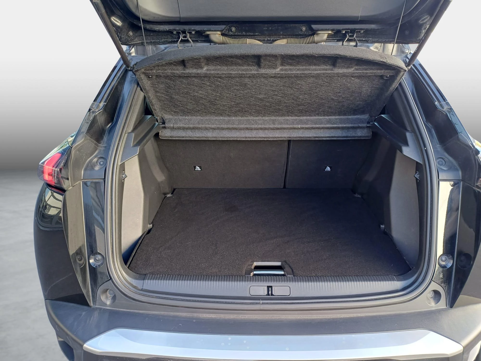 Peugeot 2008 1.2 Puretech 96kW S&S EAT6 Allure
