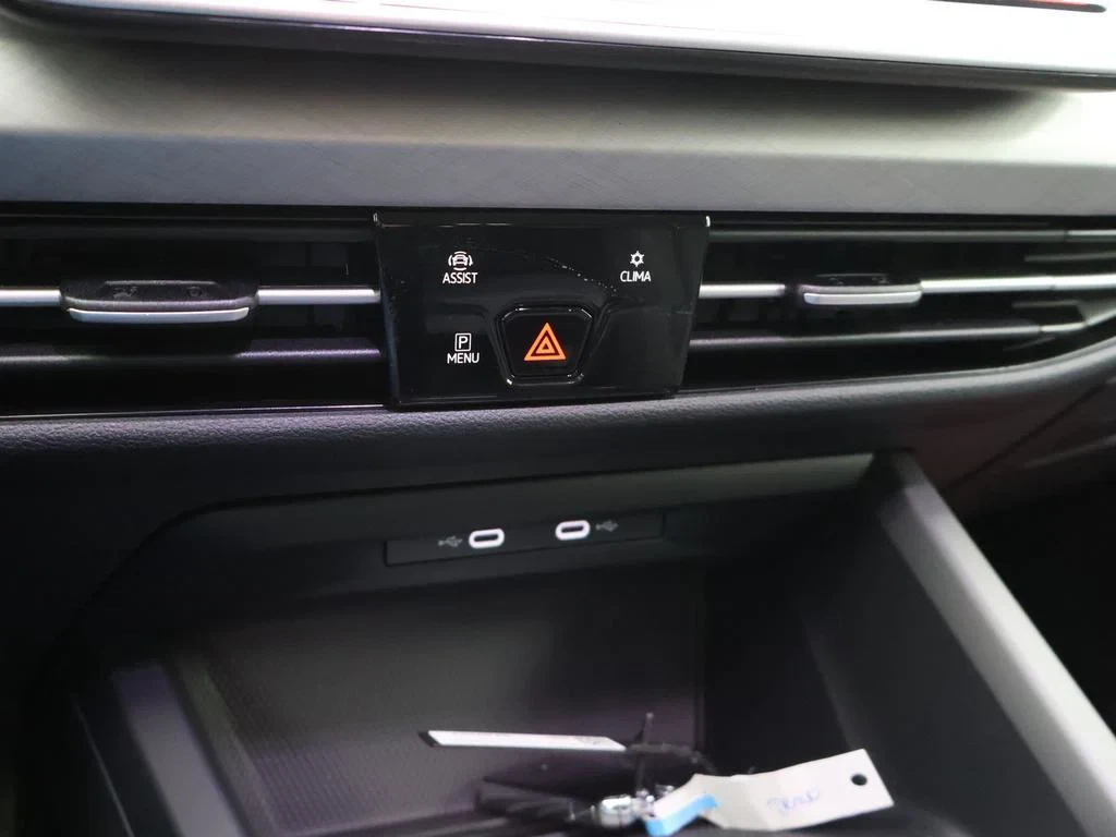 Volkswagen-Golf-image-20