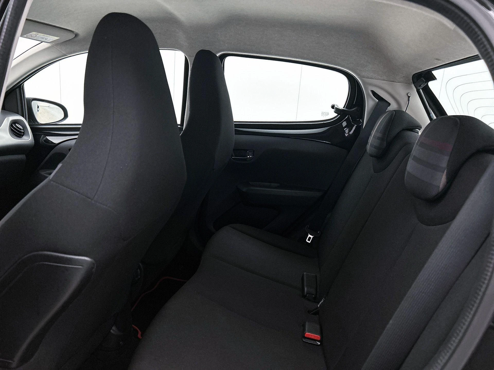 Peugeot-108-image-25