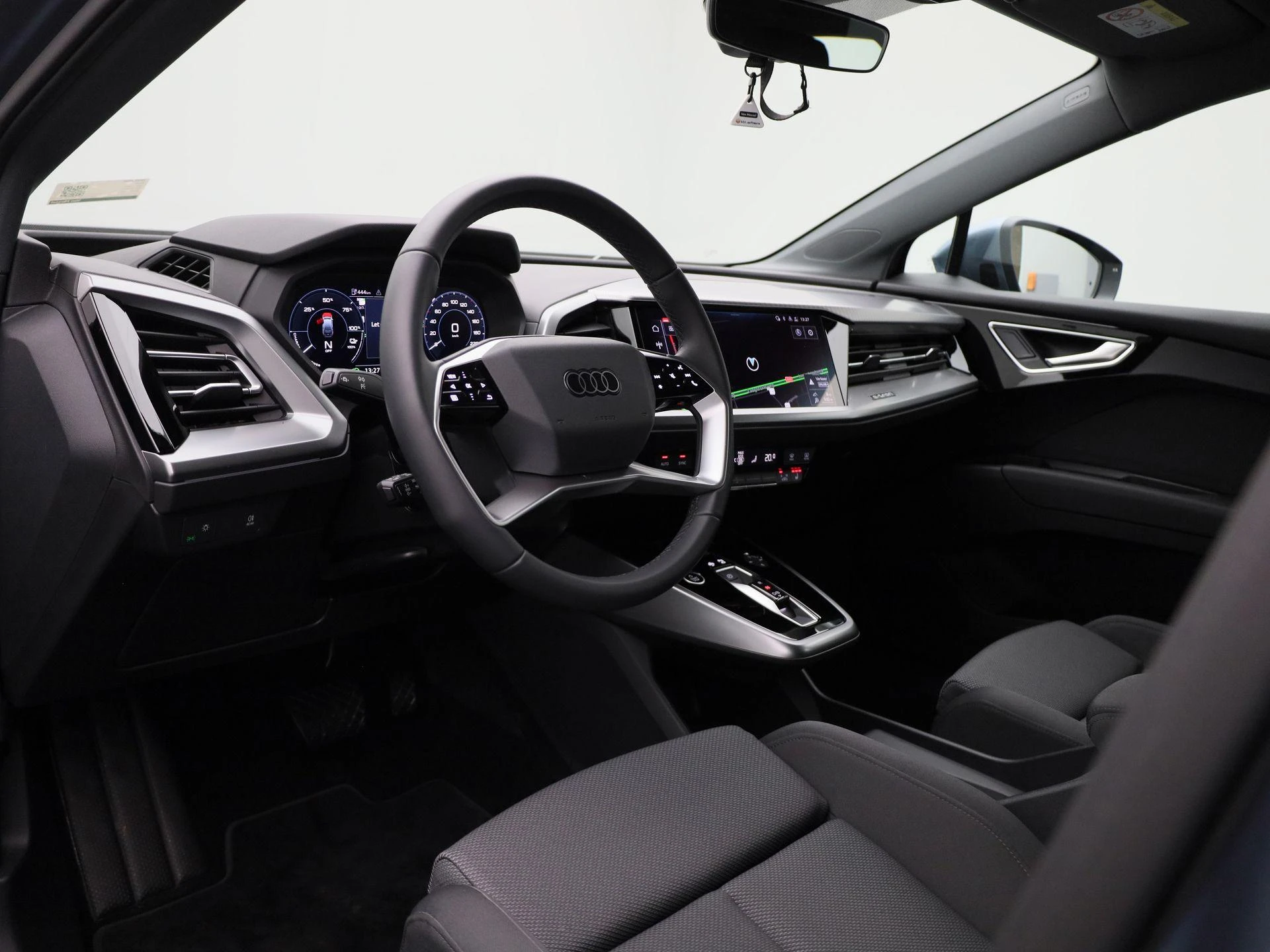 Audi-Q4 e-tron-image-35