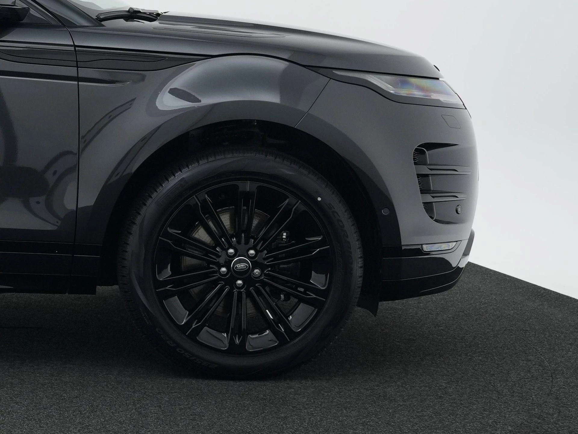 Land Rover-Range Rover Evoque-image-8