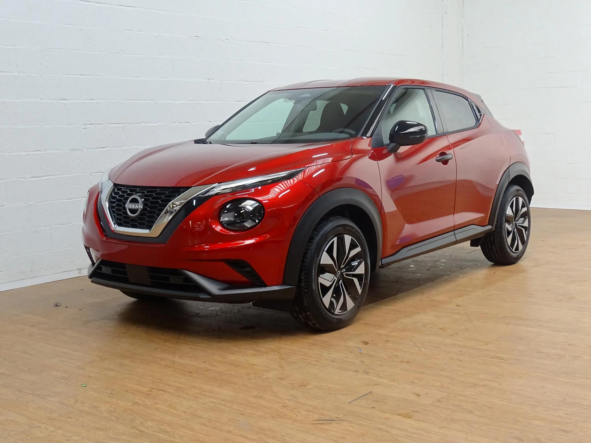 Nissan Juke 1.0 DIG-T Acenta automaat