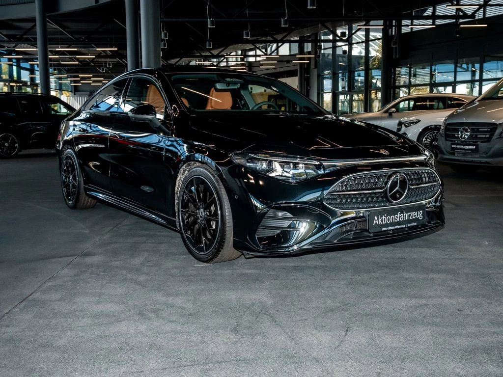 Mercedes-Benz-CLA 200-image-3