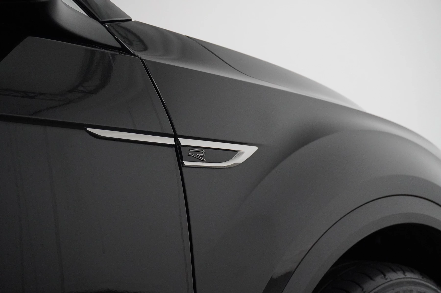 Volkswagen-T-Roc-image-40