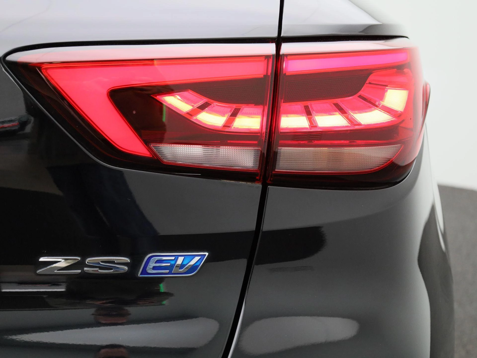 MG-ZS EV-image-40