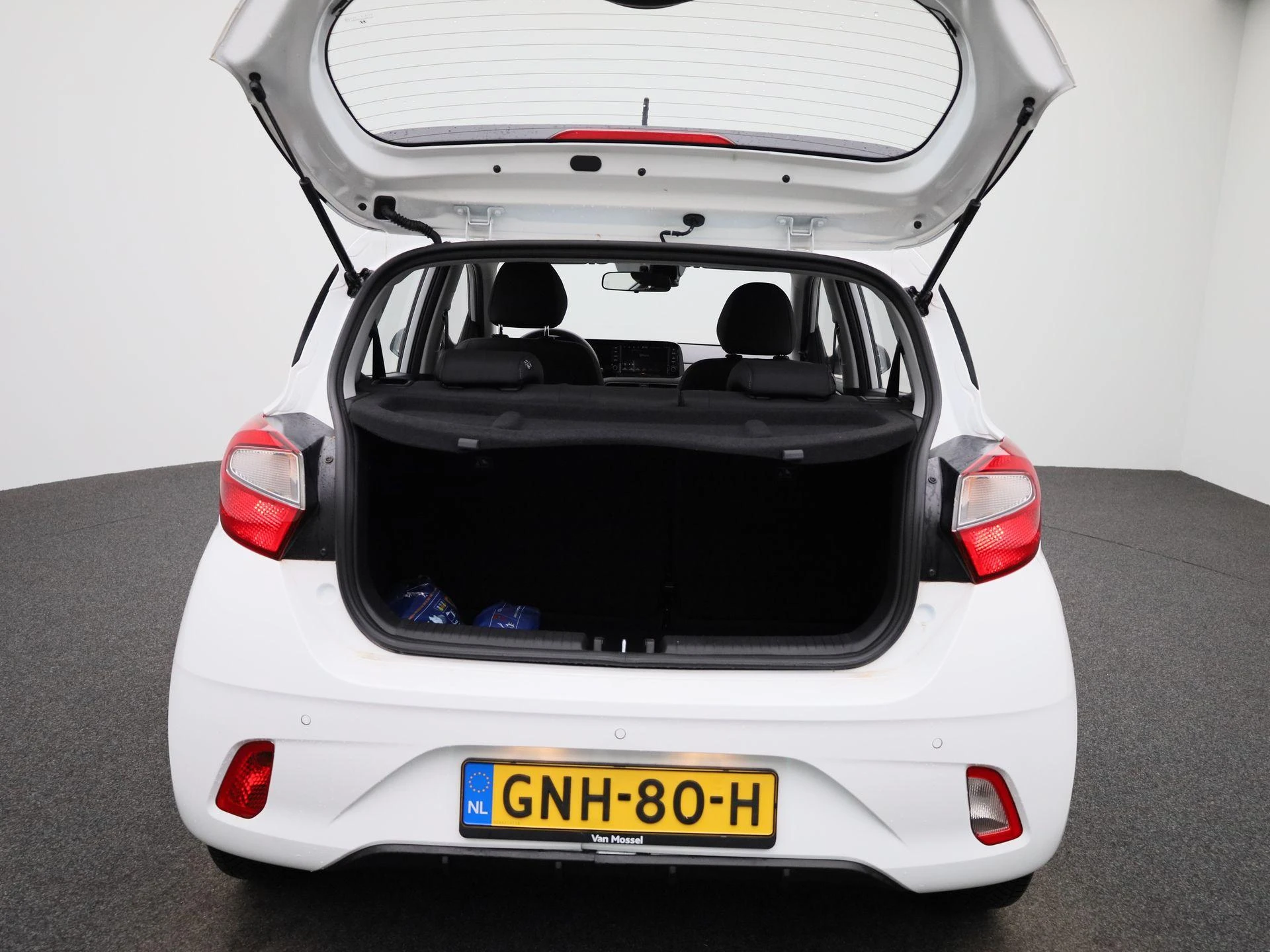 Hyundai i10 - 11