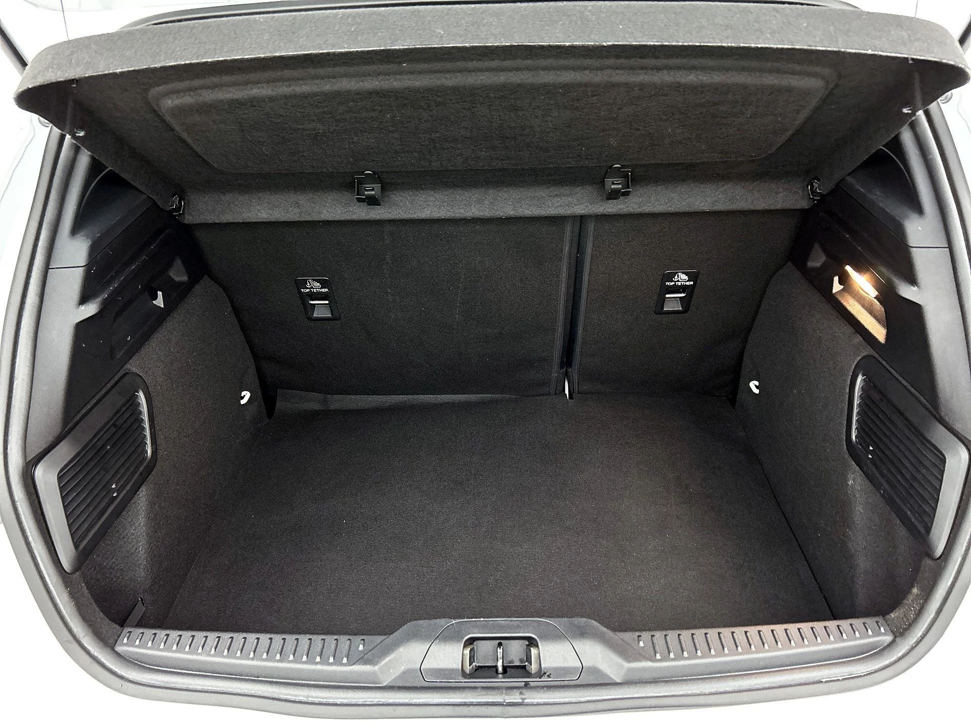 Ford Focus 1.0 EcoBoost Hybrid ST Line X Business