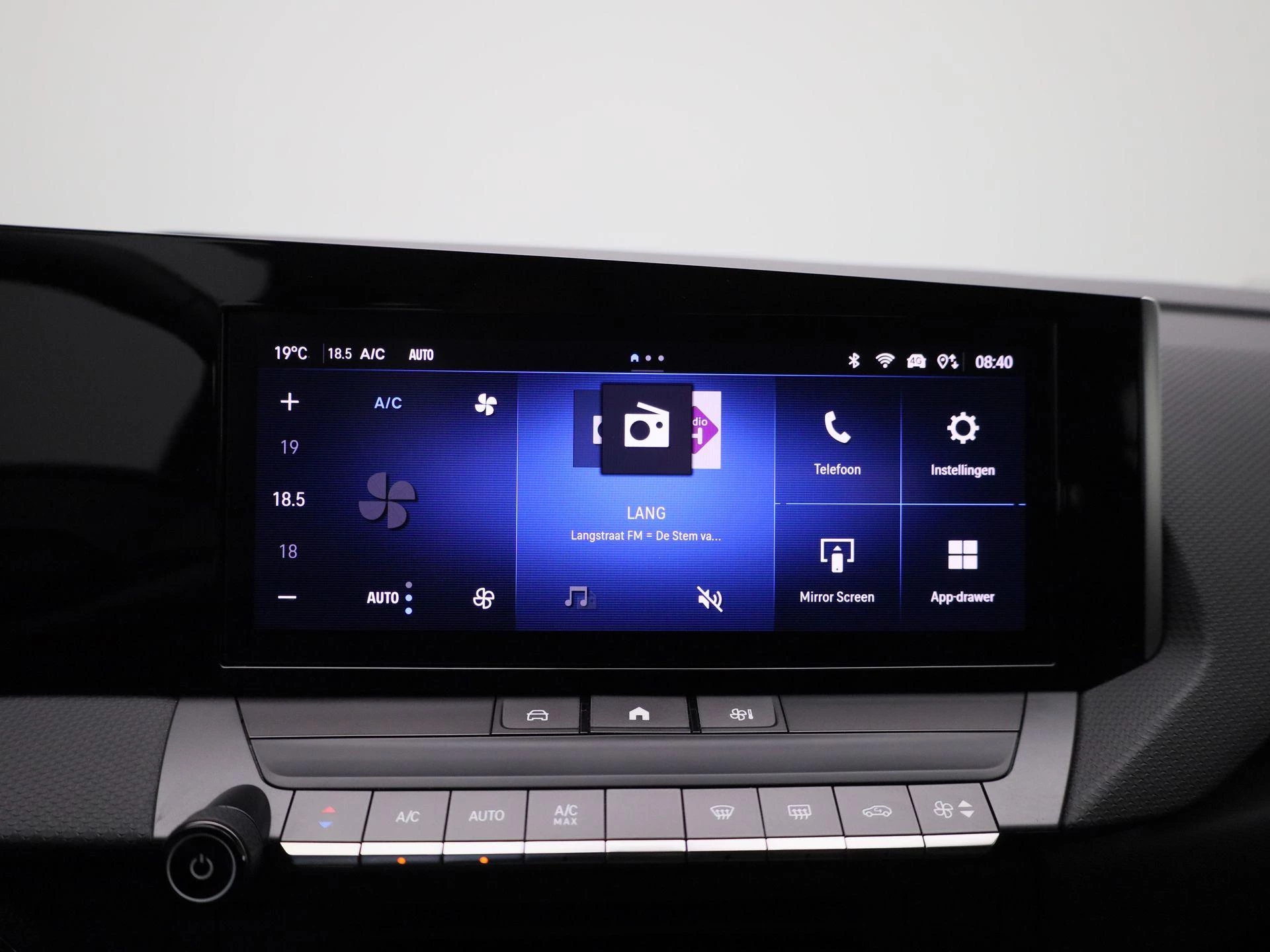 Opel-Astra-image-13