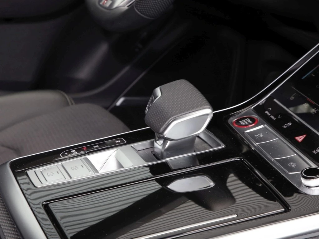 Audi-SQ8-image-14