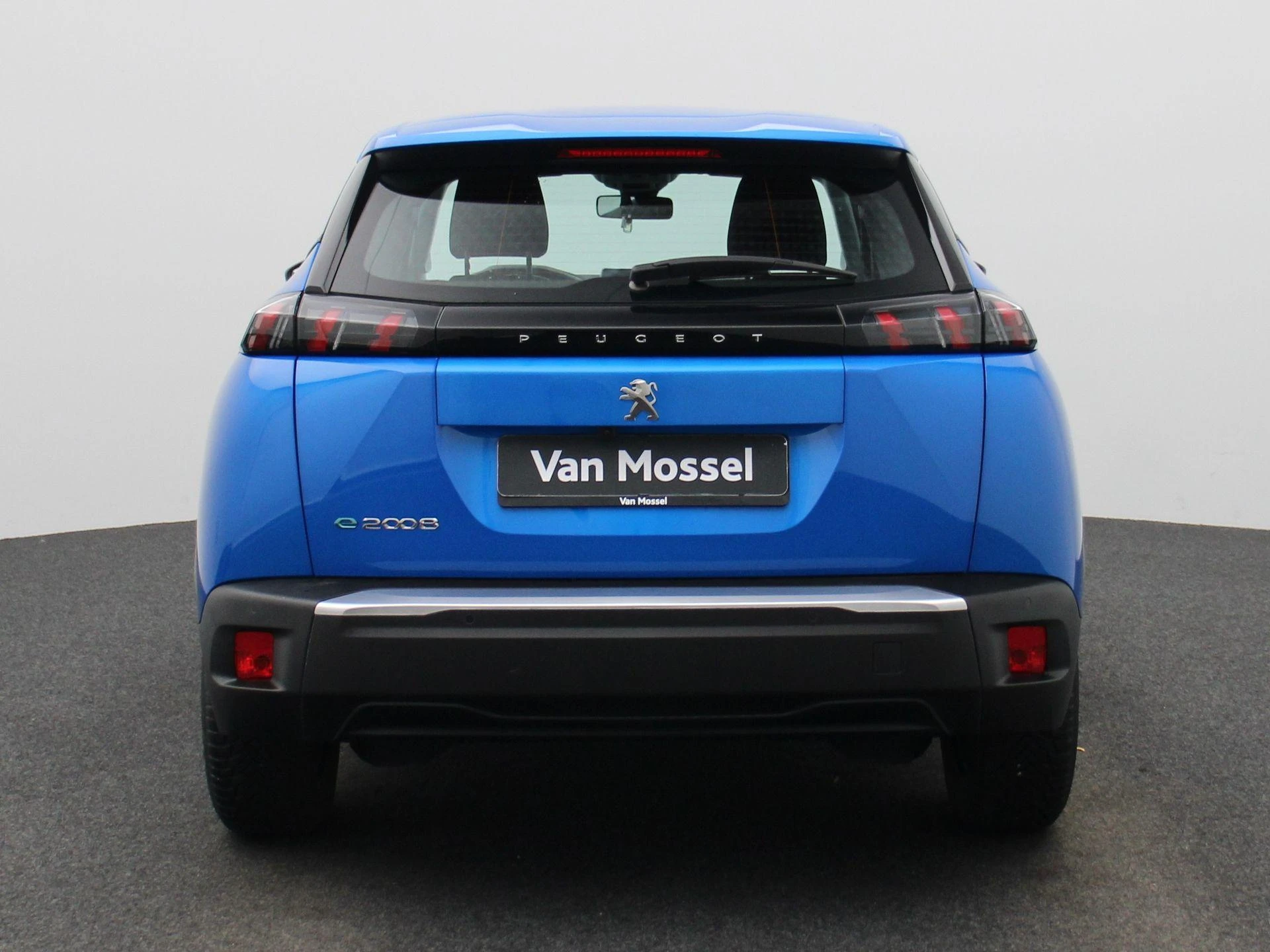 Peugeot-e-2008-image-4