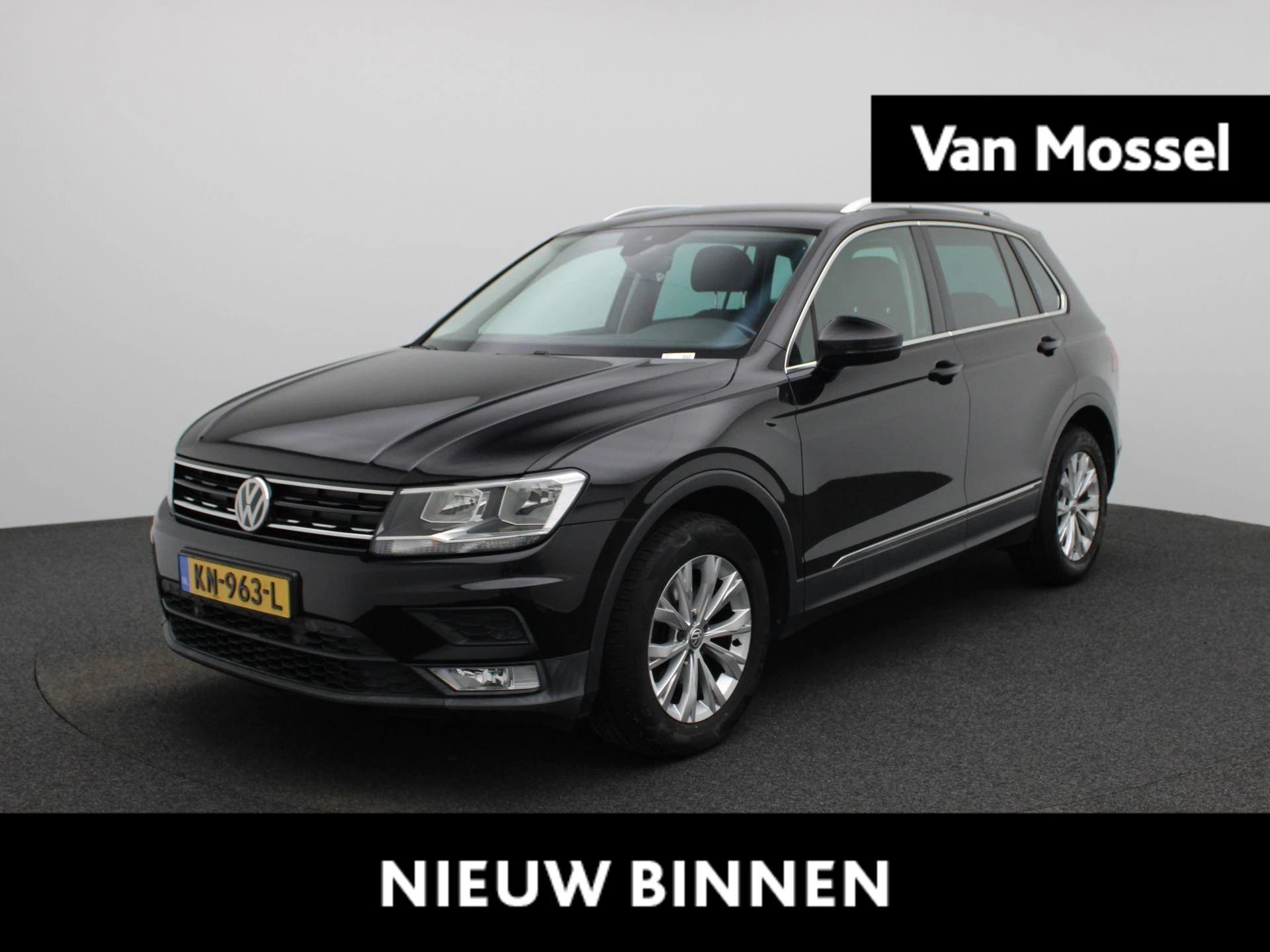 Volkswagen-Tiguan-image-0