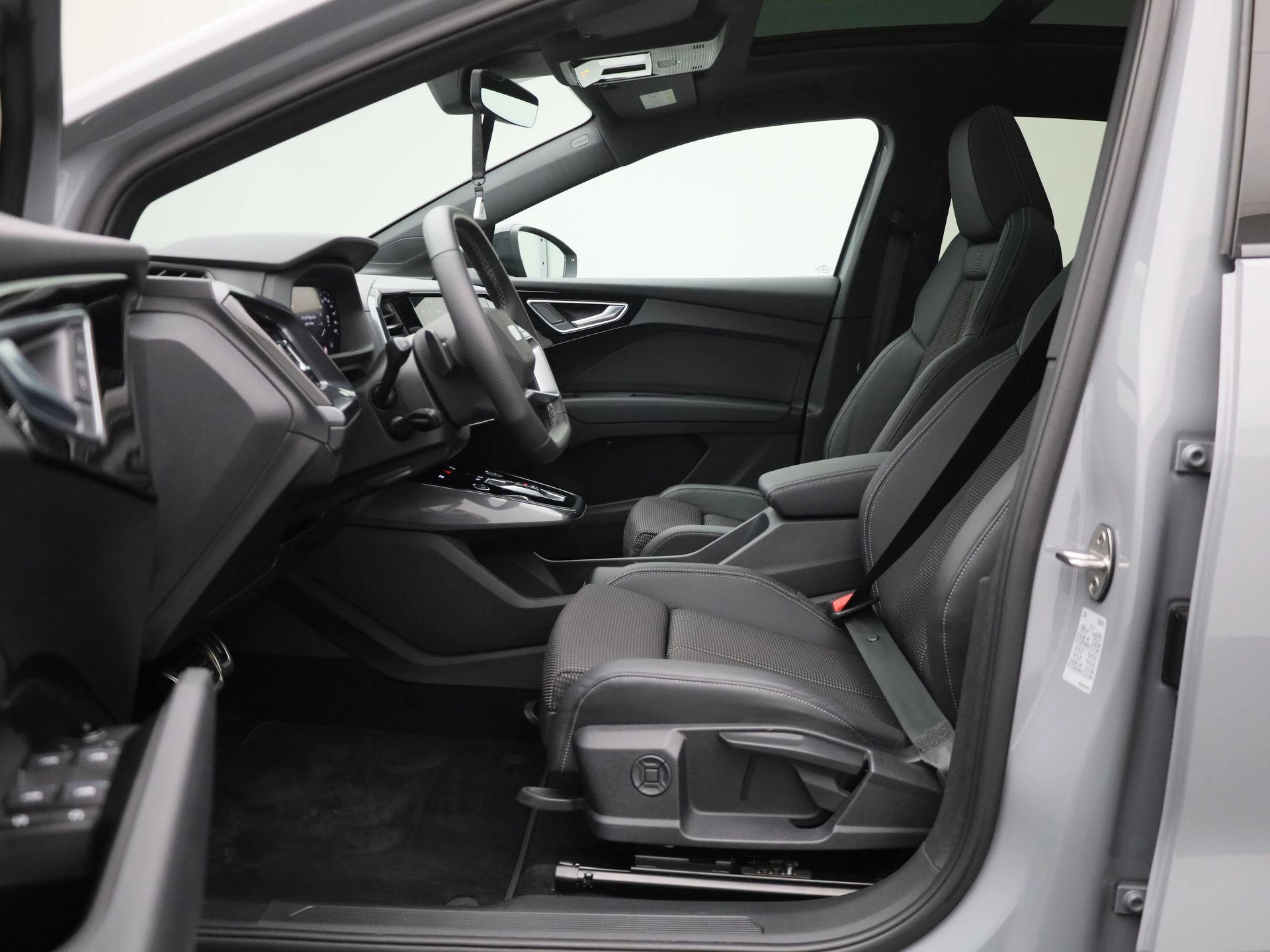 Audi-Q4 Sportback e-tron-image-10