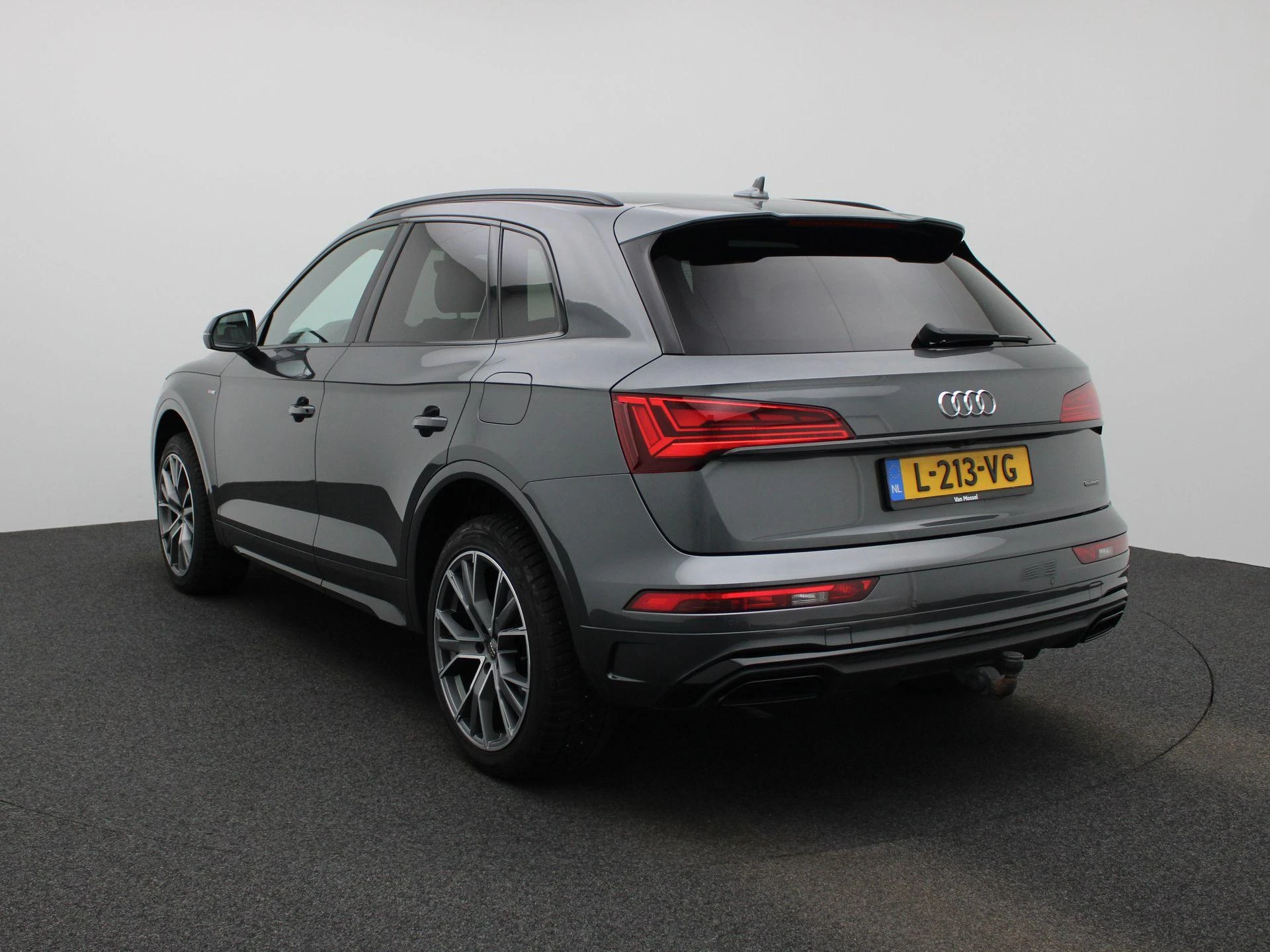 Audi-Q5-image-1
