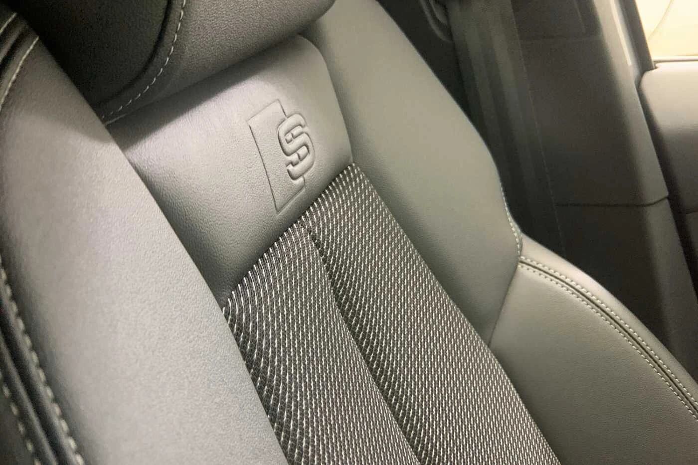 Audi-Q4 Sportback e-tron-image-18