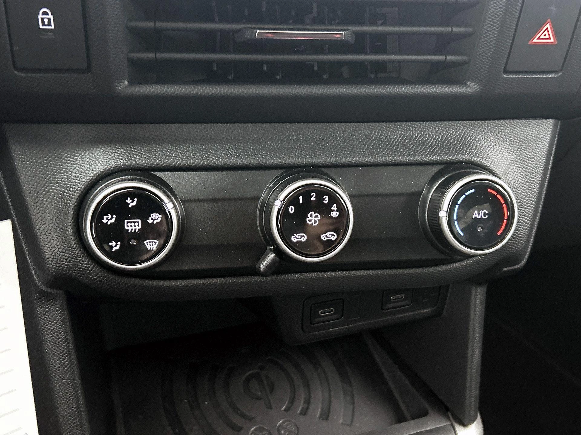 Opel Frontera 1.2 Turbo Hybrid Edition