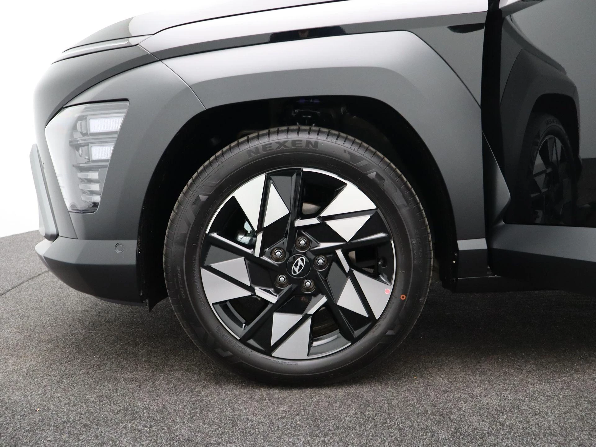 Hyundai Kona 1.6 GDI HEV Premium Sky