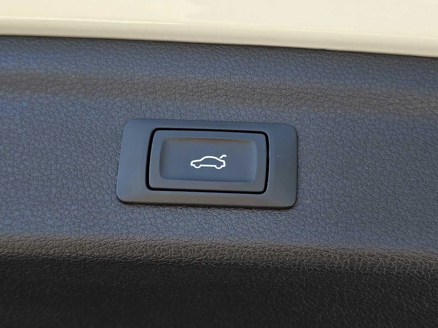 Audi-Q3-image-17