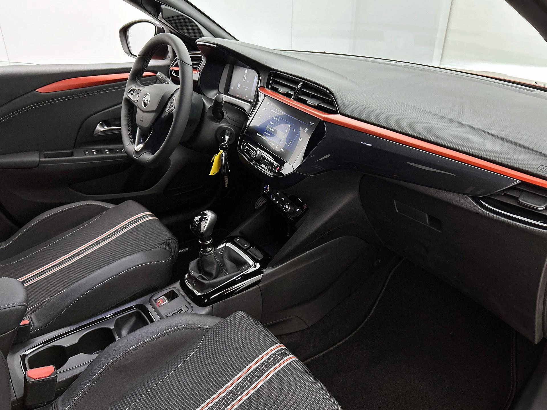 Opel Corsa 1.2 Turbo Yes