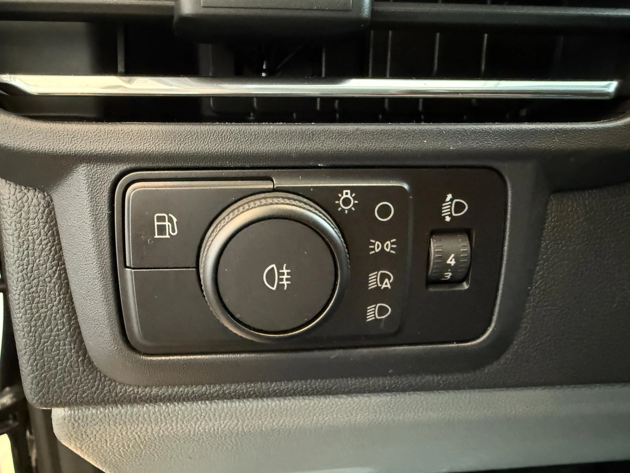 Ford-Transit Custom-image-14