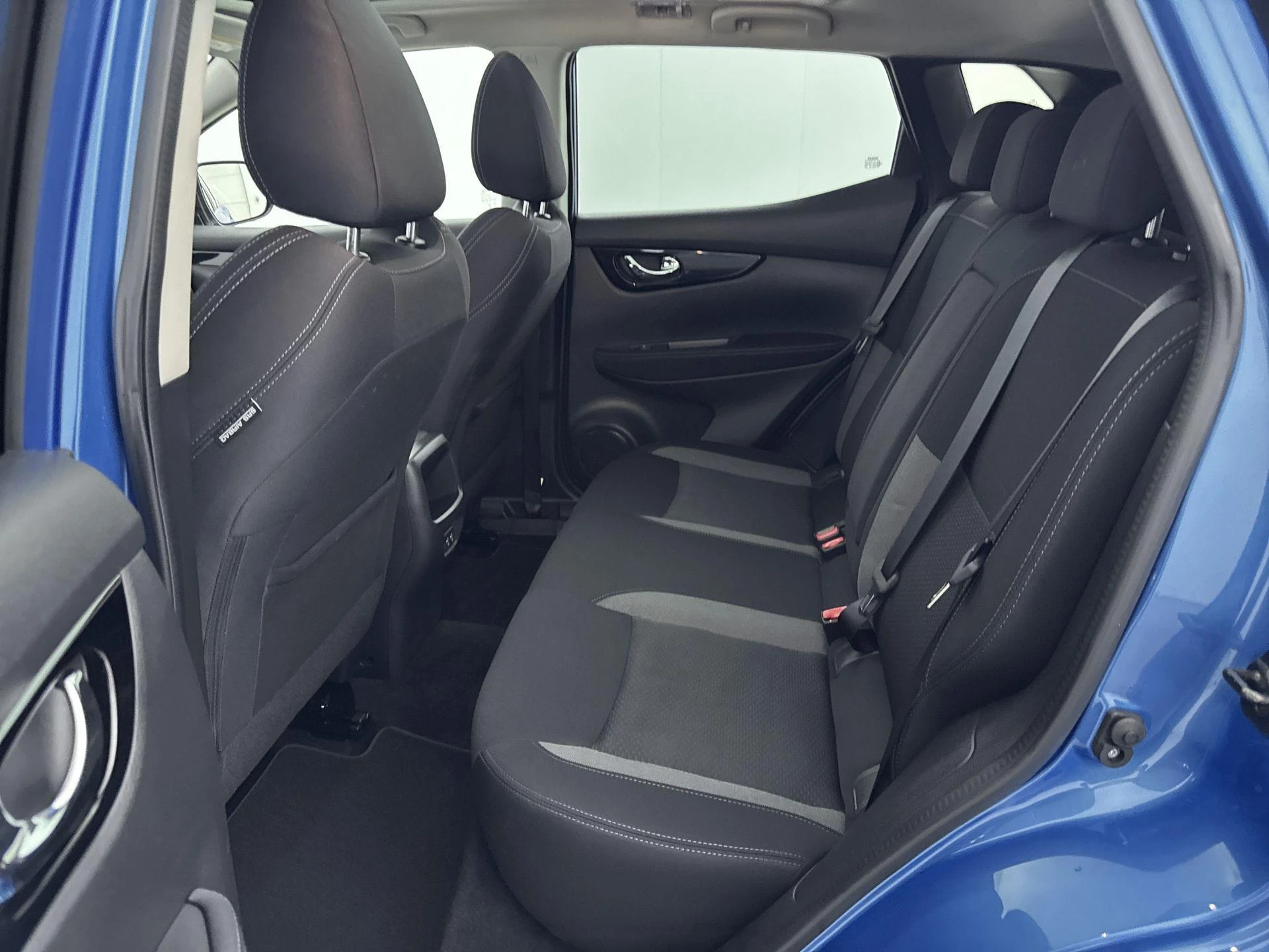Nissan-QASHQAI-image-25