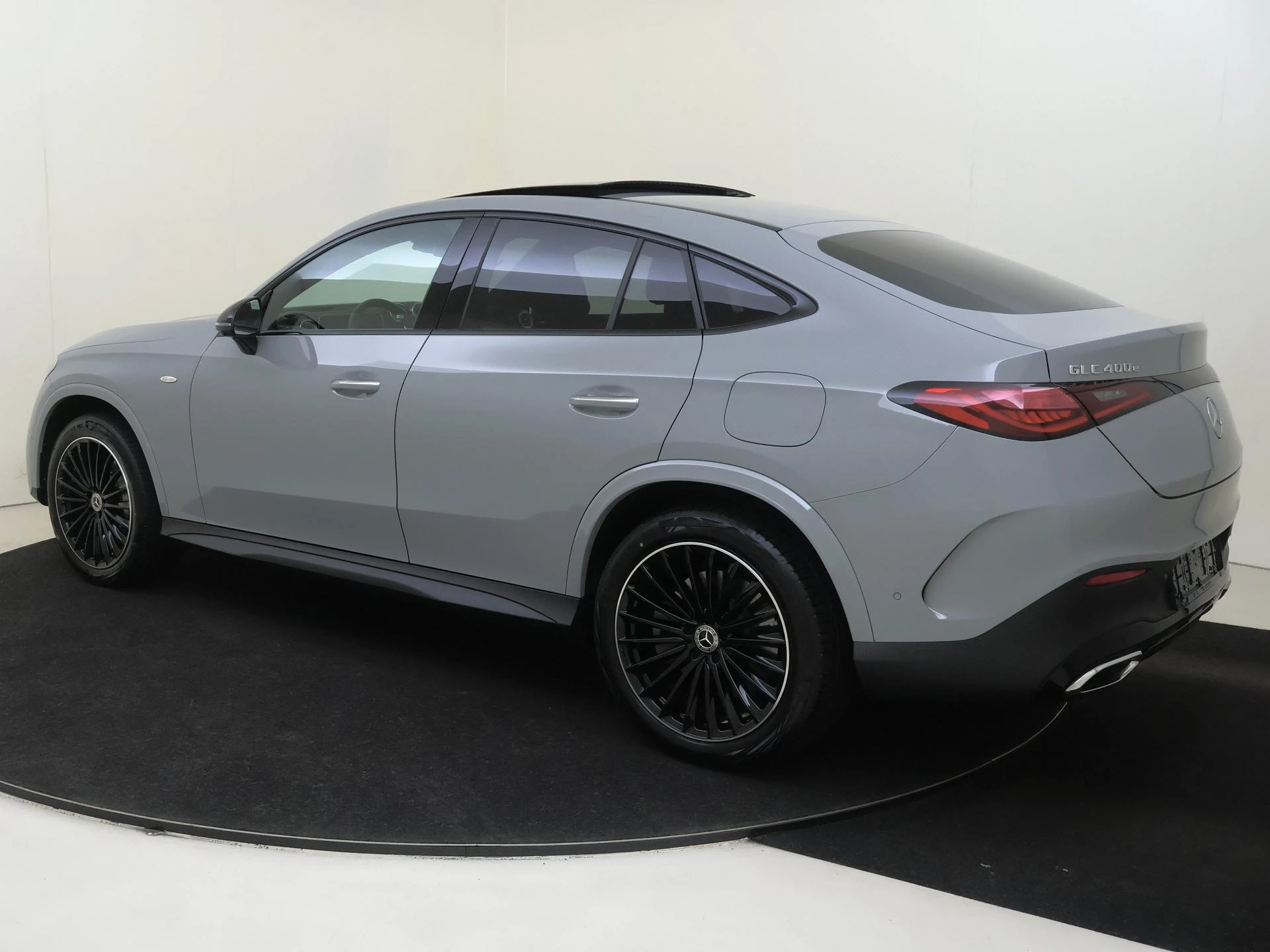 Mercedes-Benz-GLC-image-3