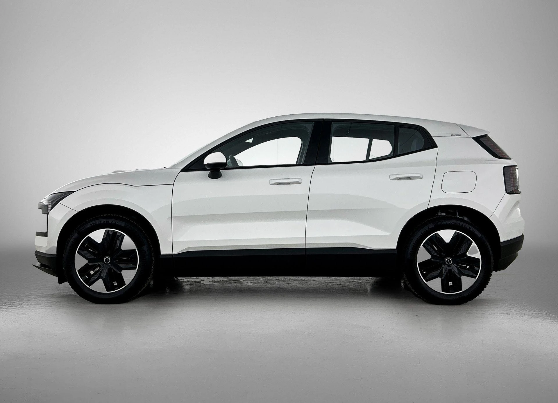 Volvo-EX30-image-1