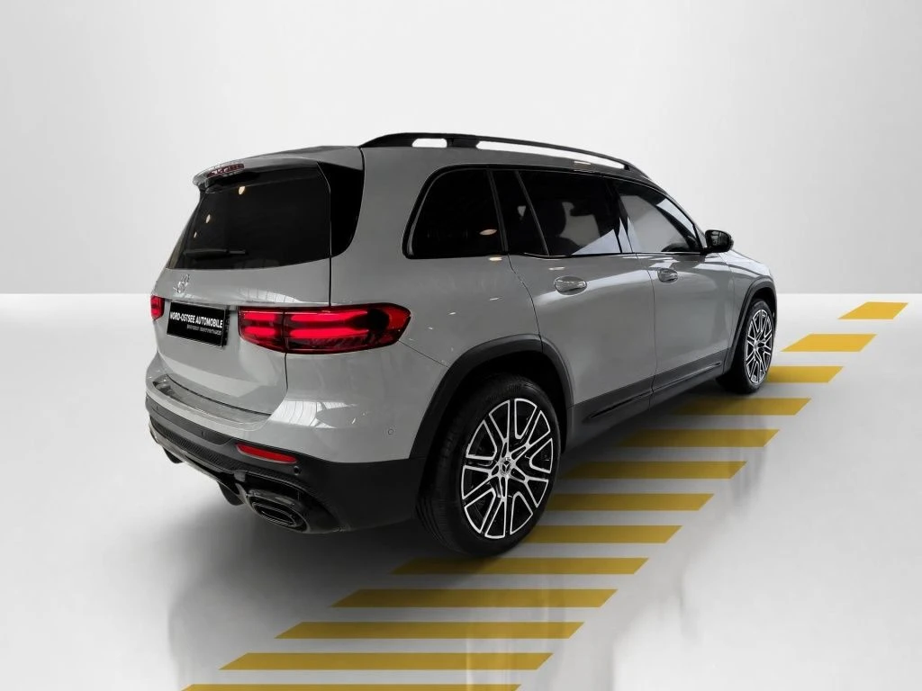 Mercedes-Benz-GLB 200-image-14