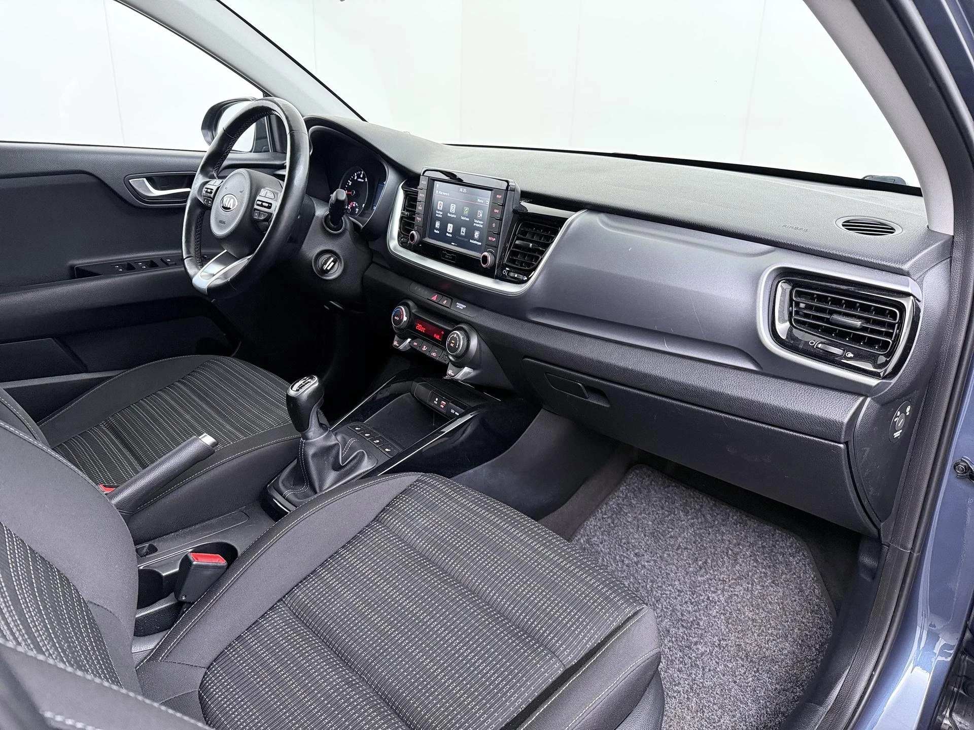 Kia-Stonic-image-25