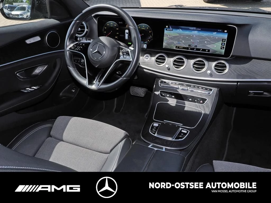 Mercedes-Benz E-Klasse 200 T AVANTGARDE KAMERA TOTW AHK NIGHT LED AVANTGARDE