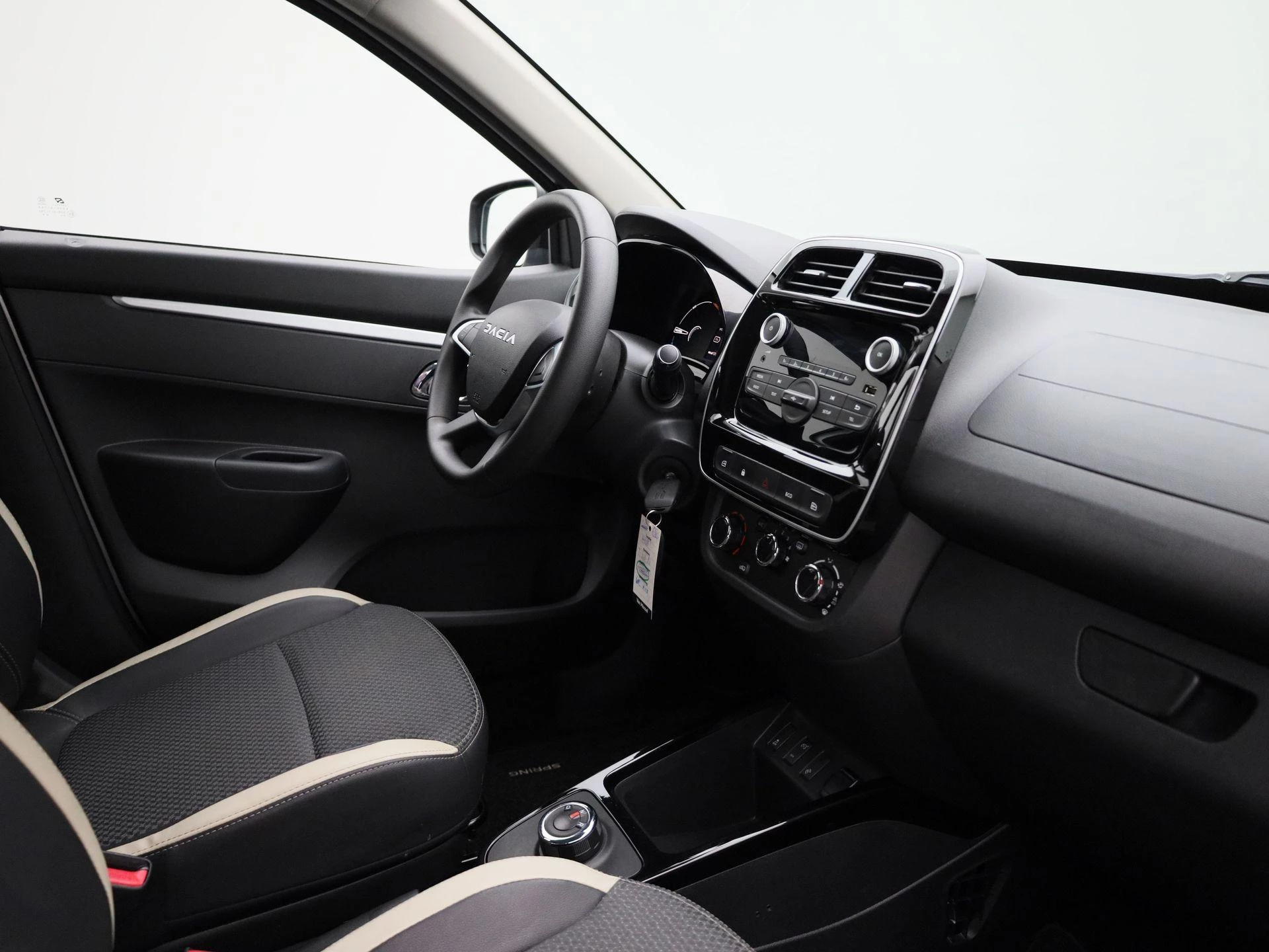 Dacia-Spring-image-23