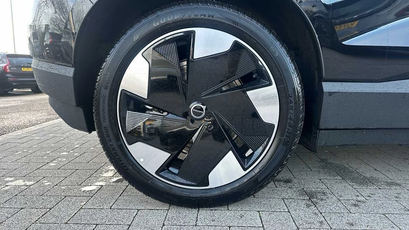 Volvo-EX30-image-9