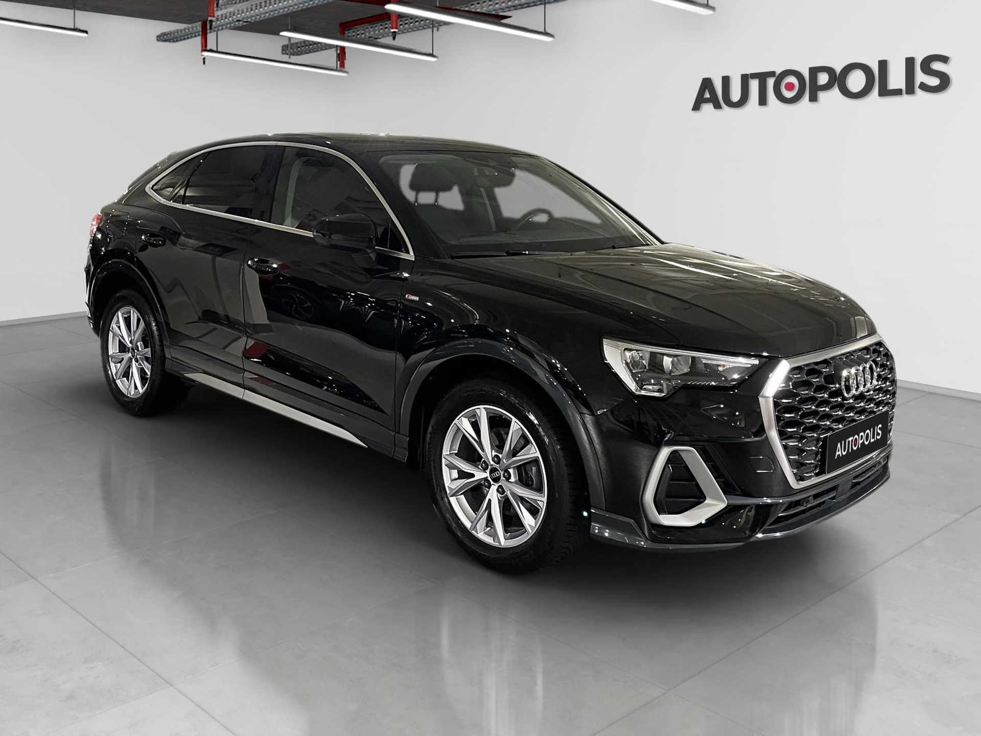 Audi-Q3-image-18